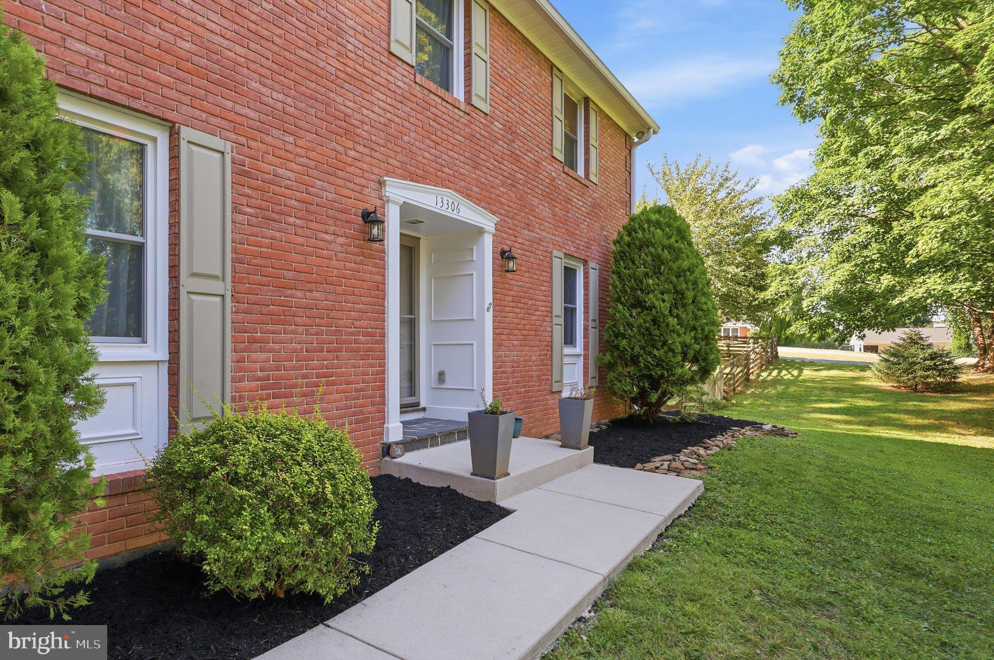 FOUNTAIN HEAD - Residential