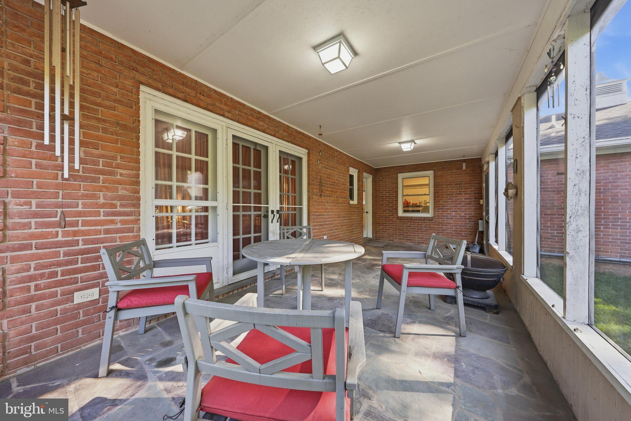 FOUNTAIN HEAD - Residential