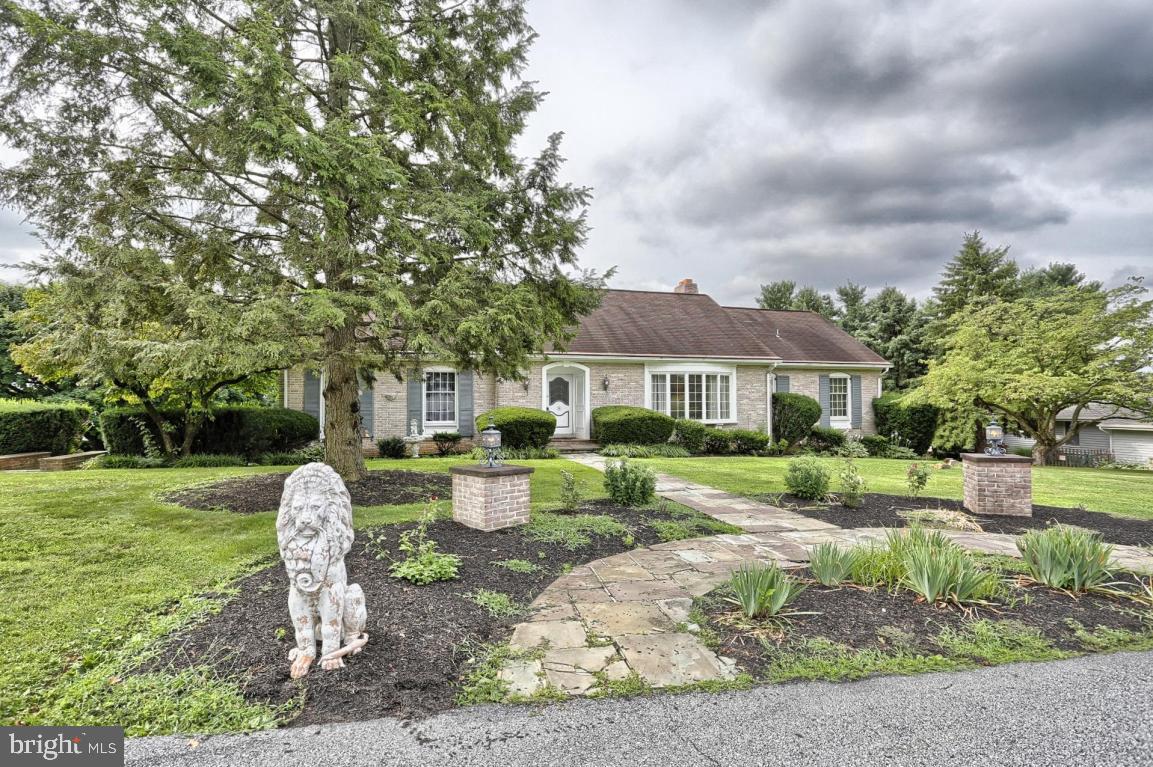 BEVERLY ESTATES - Residential