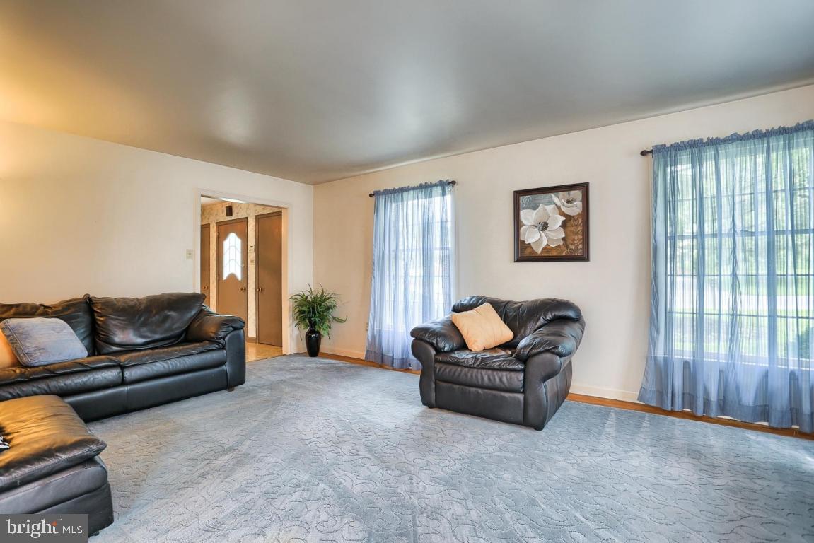 BEVERLY ESTATES - Residential