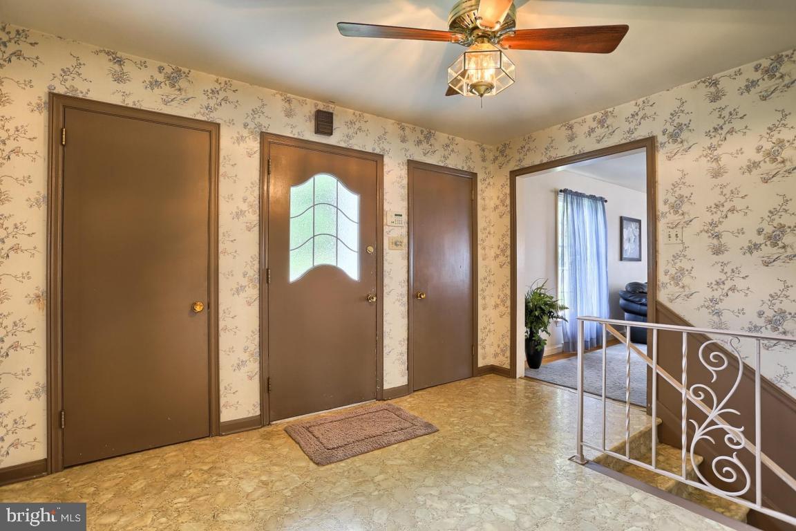 BEVERLY ESTATES - Residential