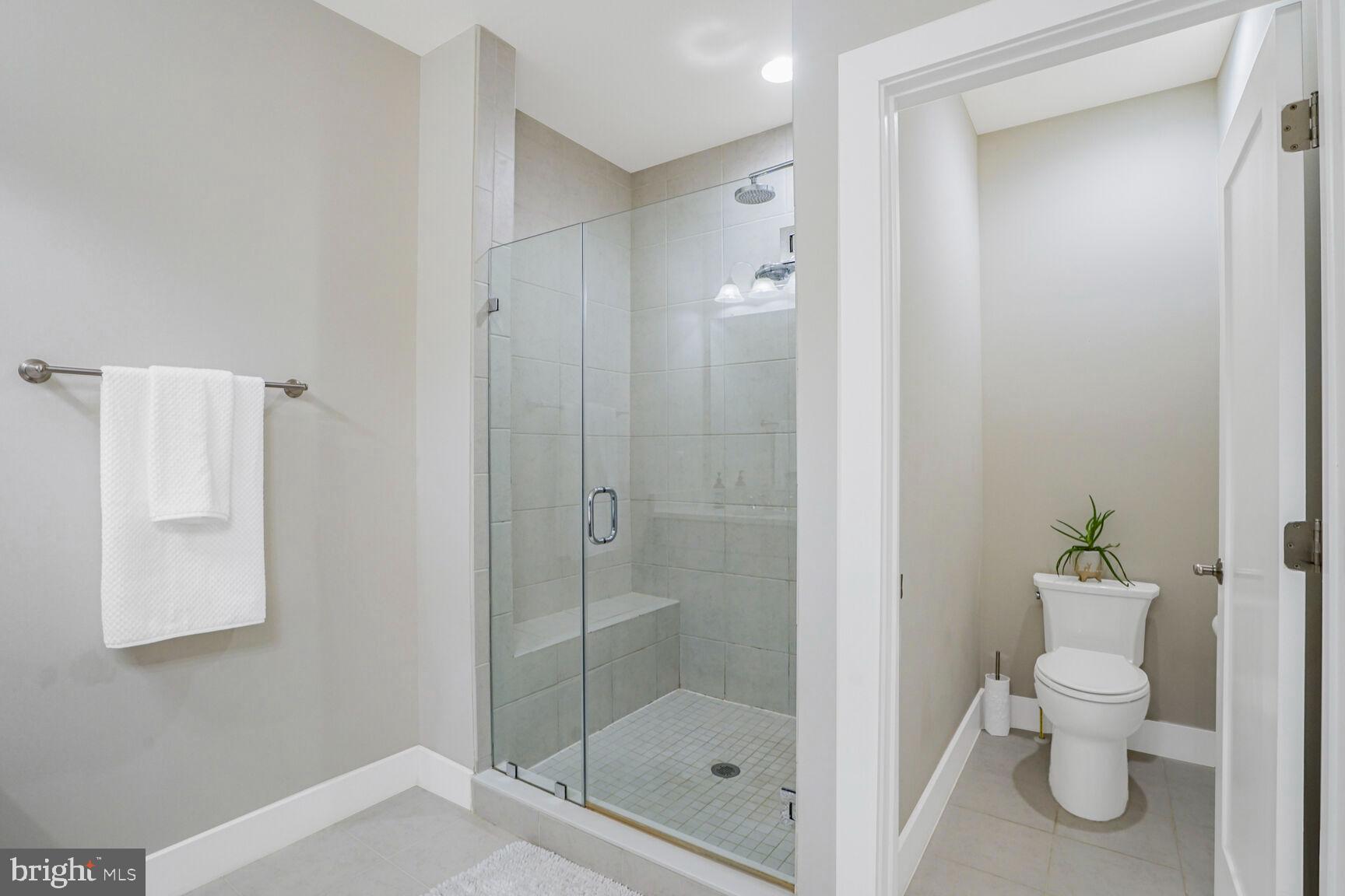 SM ONE LOUDOUN CONDO - Residential Lease