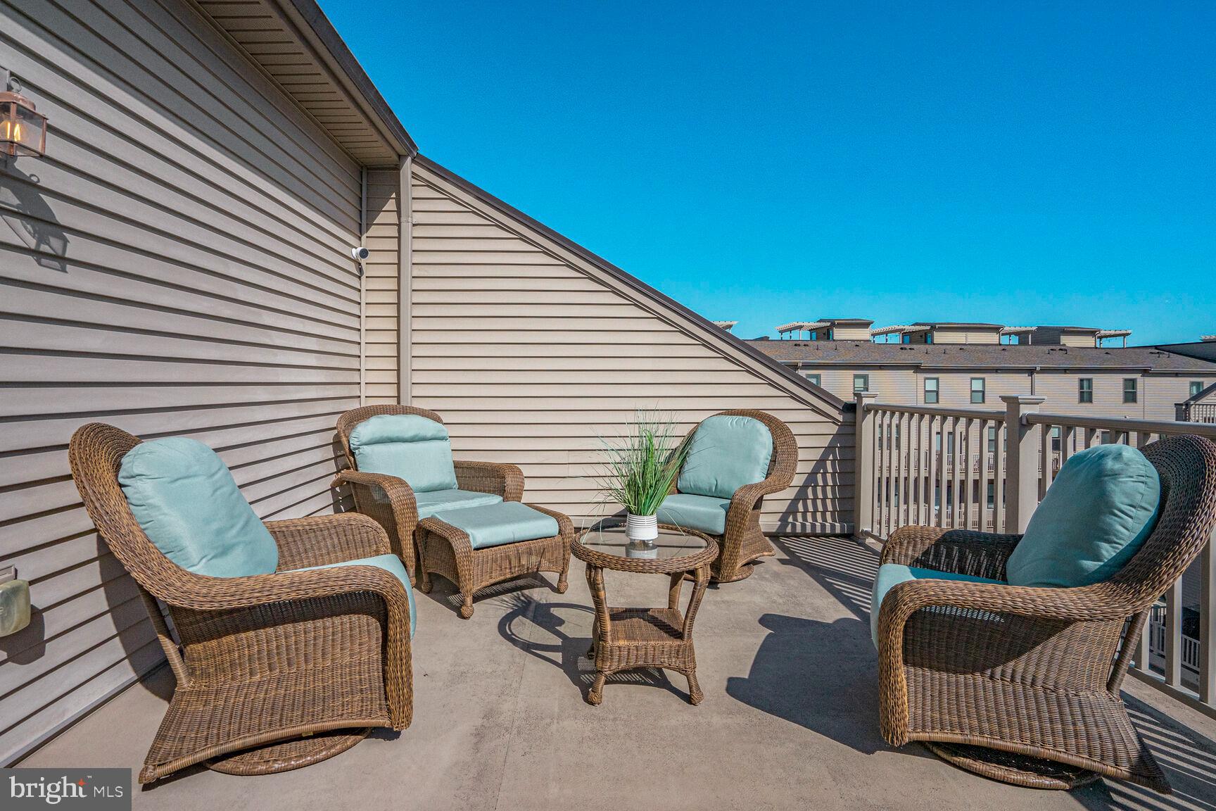 SM ONE LOUDOUN CONDO - Residential Lease