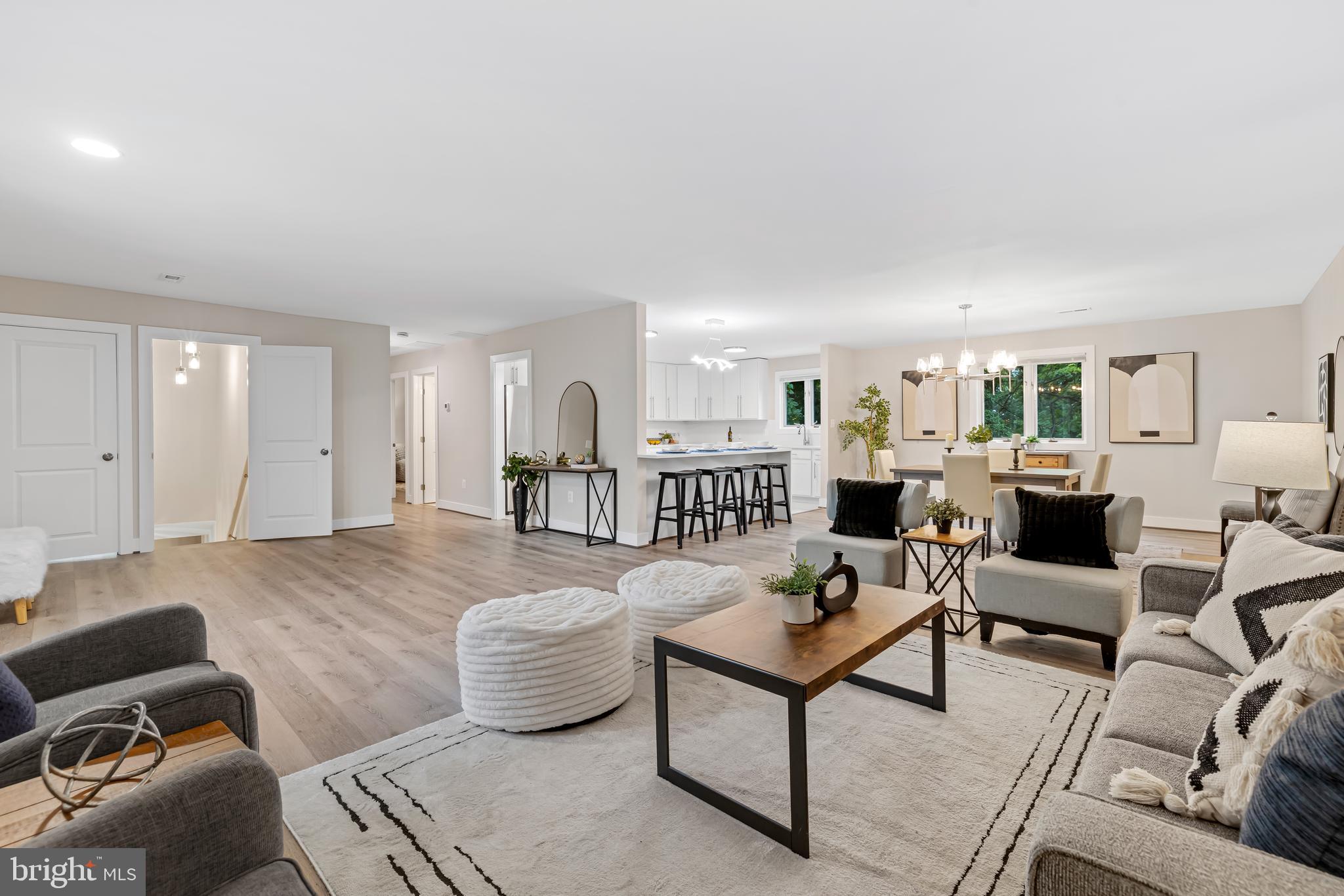 TOWSON ESTATES - Residential