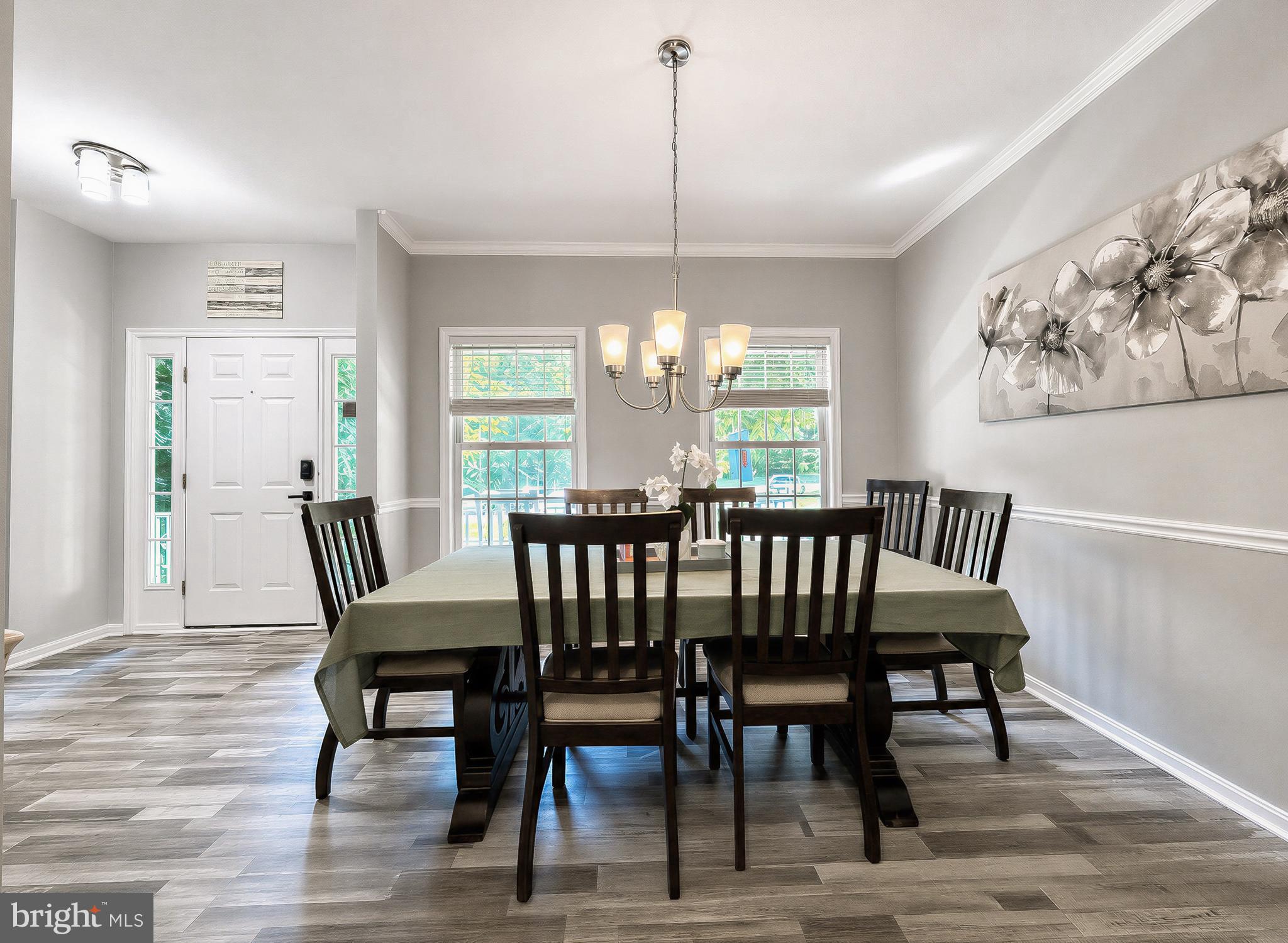 BREEZY POINT - Residential
