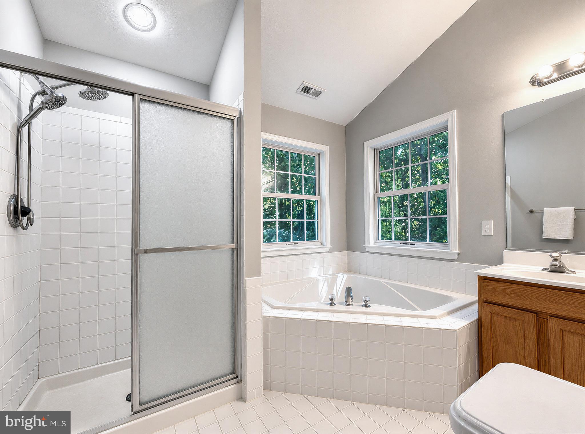 BREEZY POINT - Residential