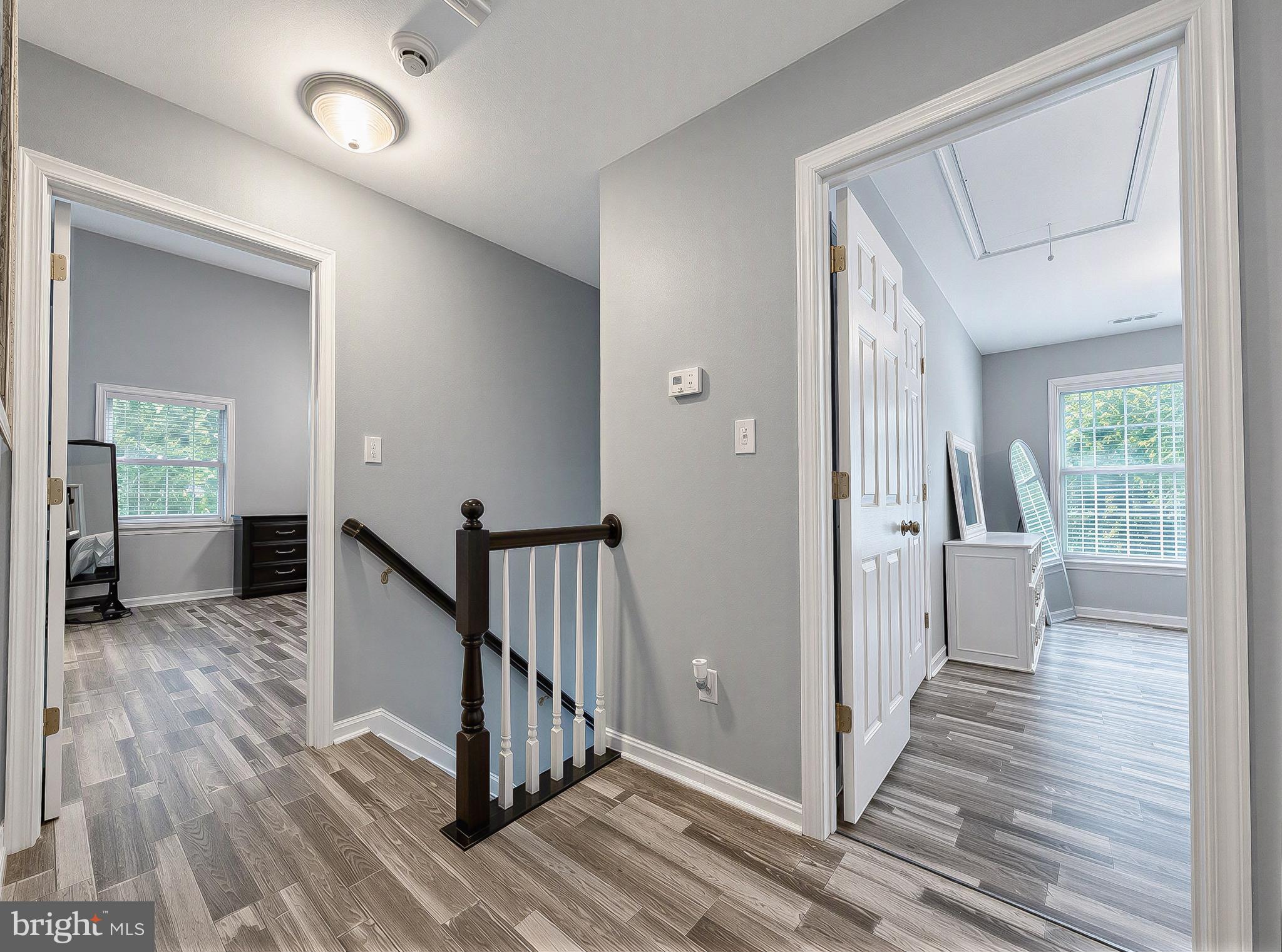 BREEZY POINT - Residential