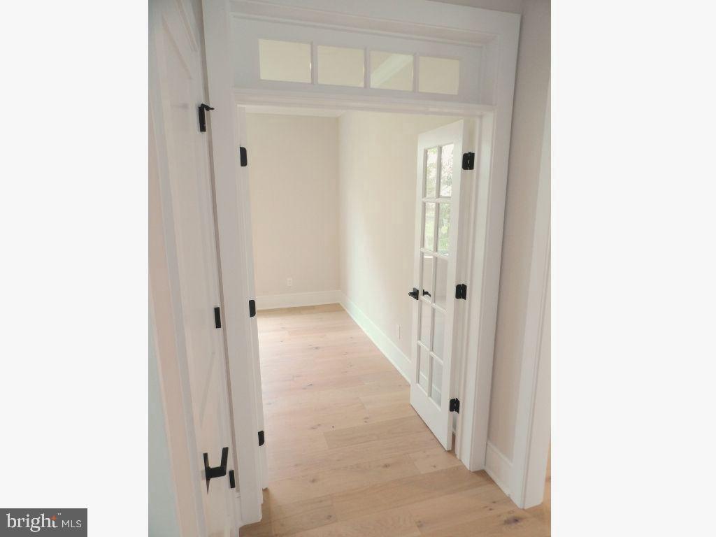 LANSDALE - Residential