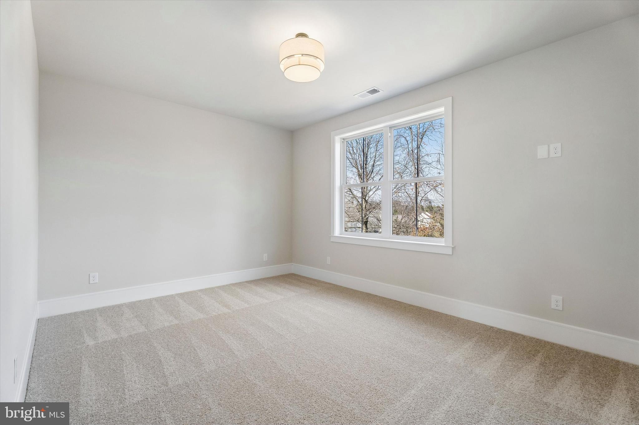 LANSDALE - Residential