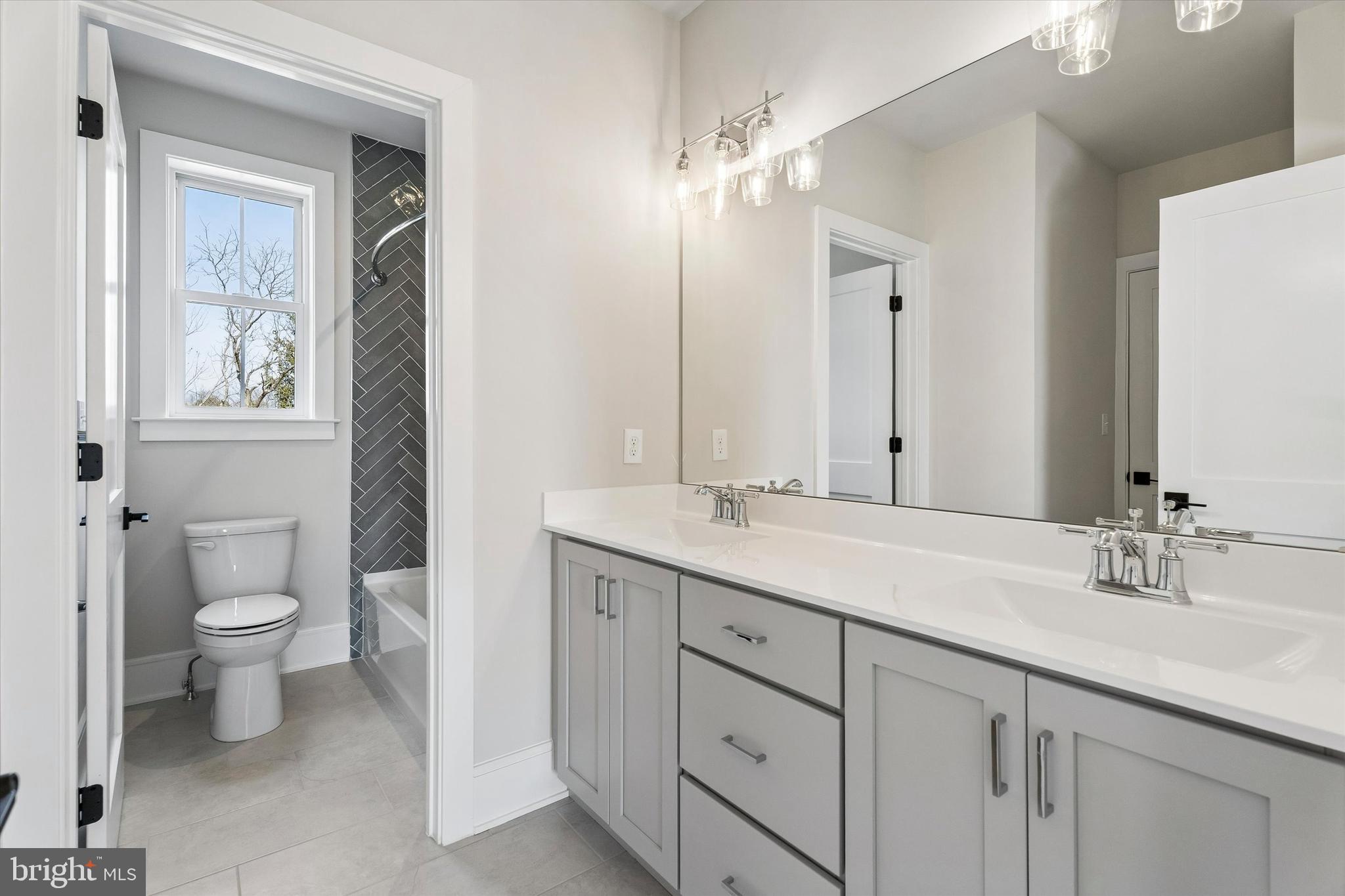 LANSDALE - Residential