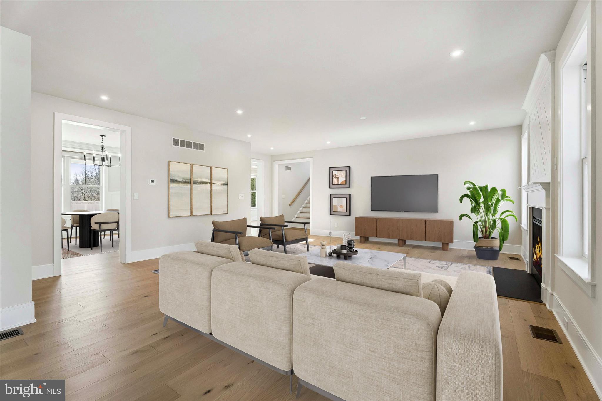 LANSDALE - Residential