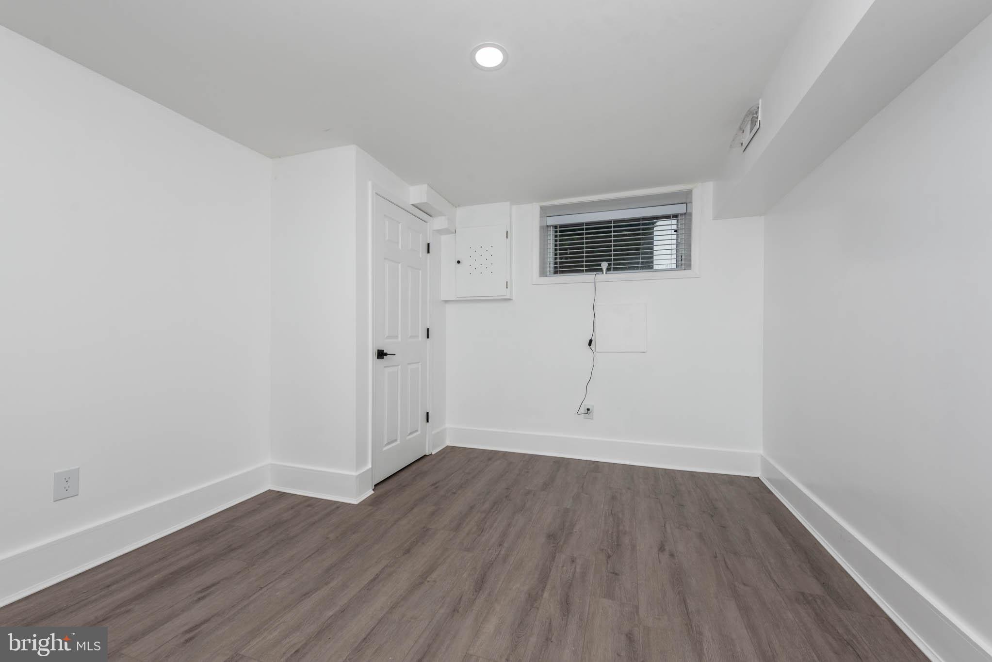 MILTON-MONTFORD - Residential