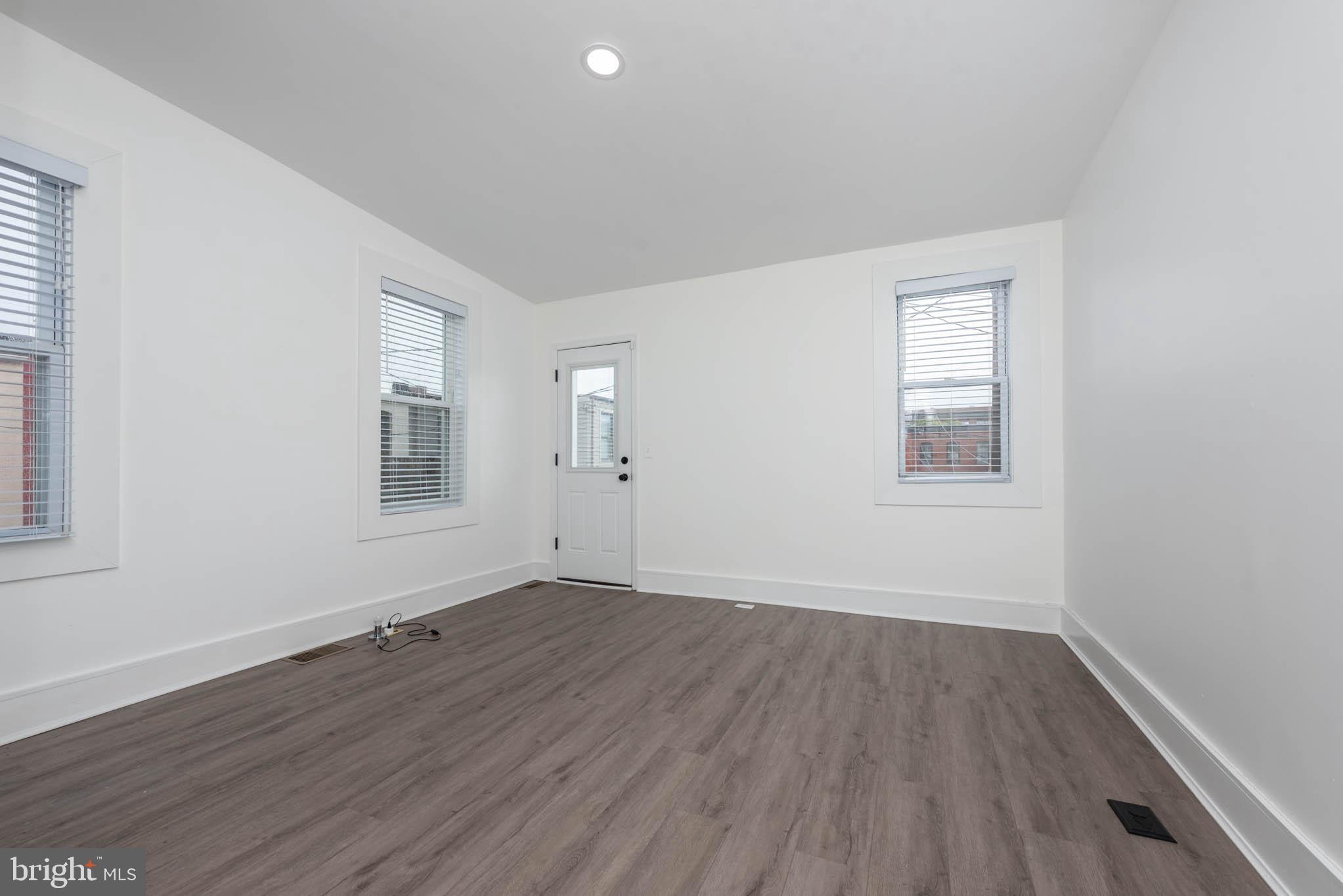 MILTON-MONTFORD - Residential