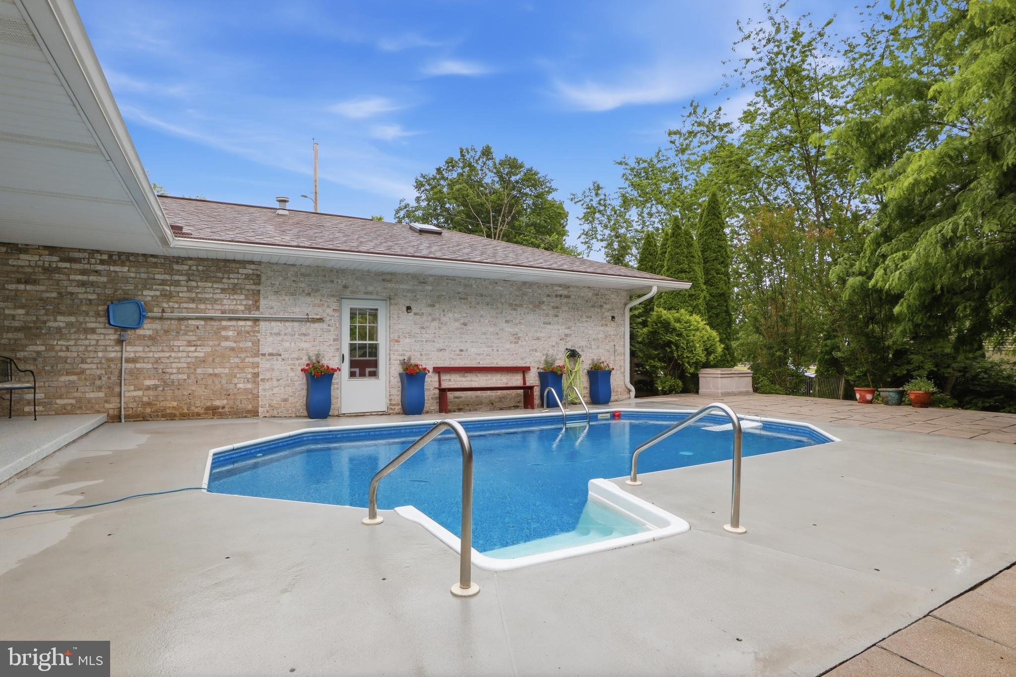 LAKE MEADE - Residential