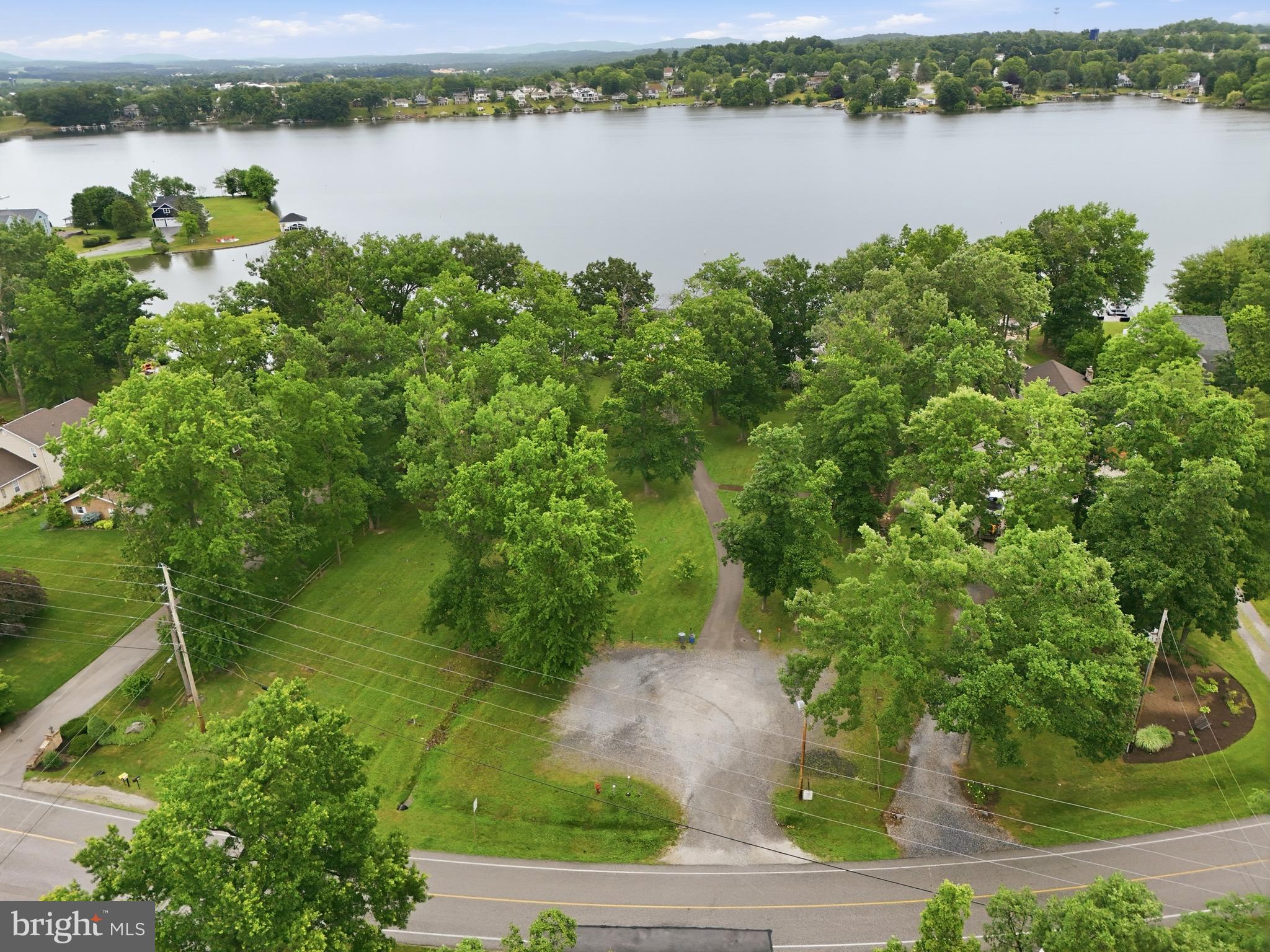 LAKE MEADE - Residential