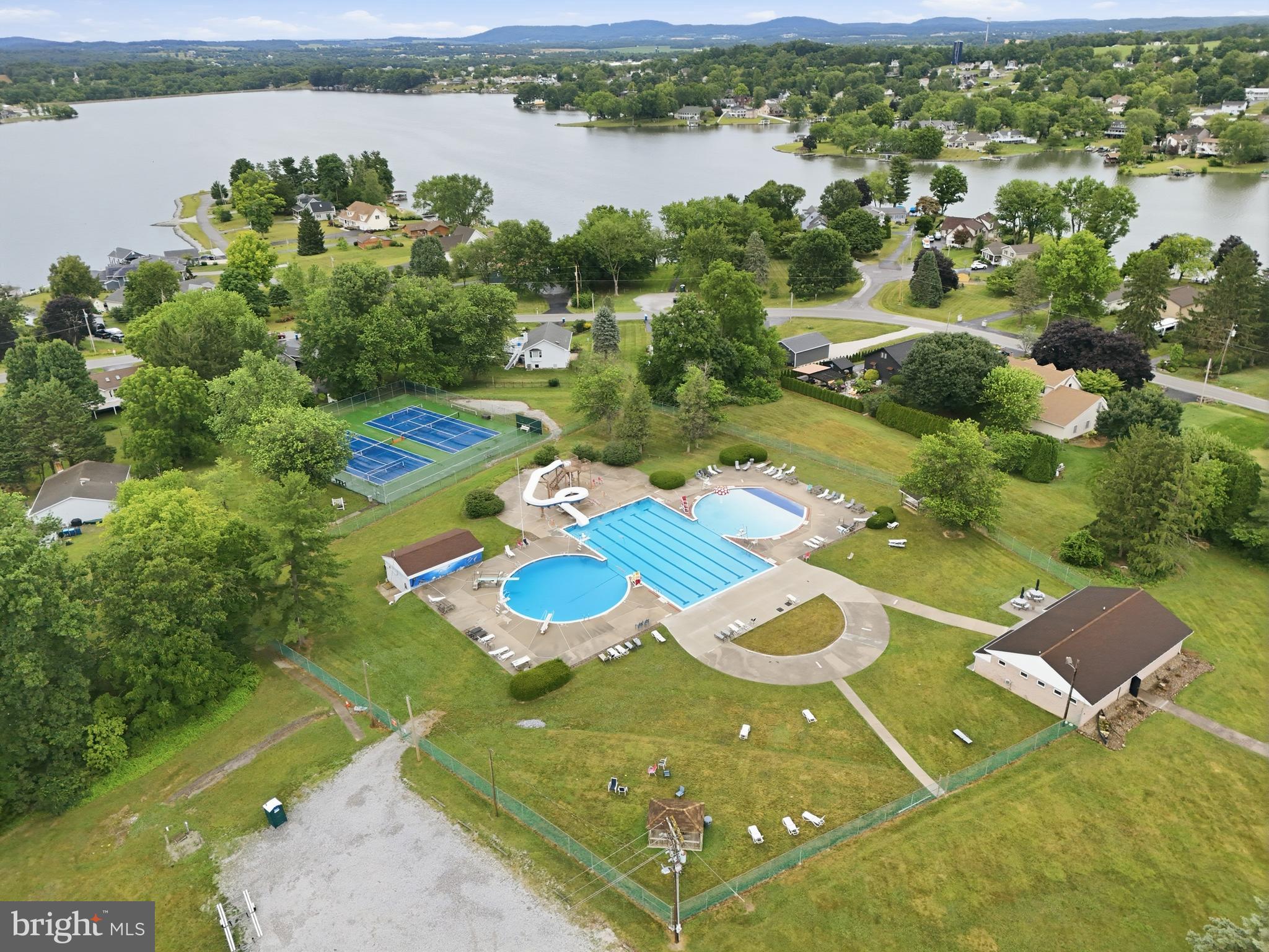 LAKE MEADE - Residential