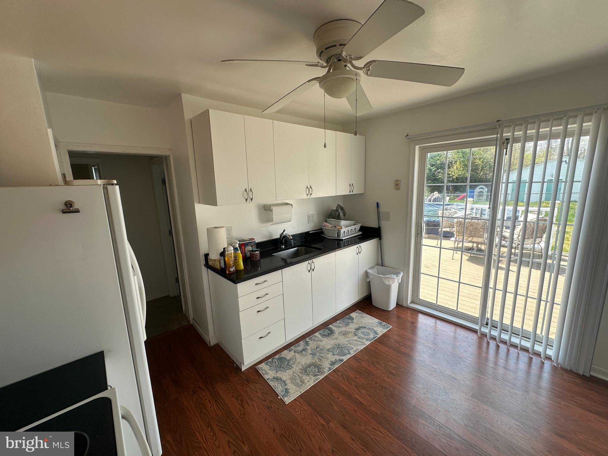 LYNBROOK - Residential