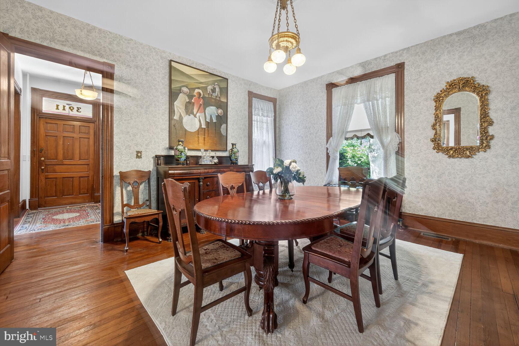 KENSINGTON PARK - Residential