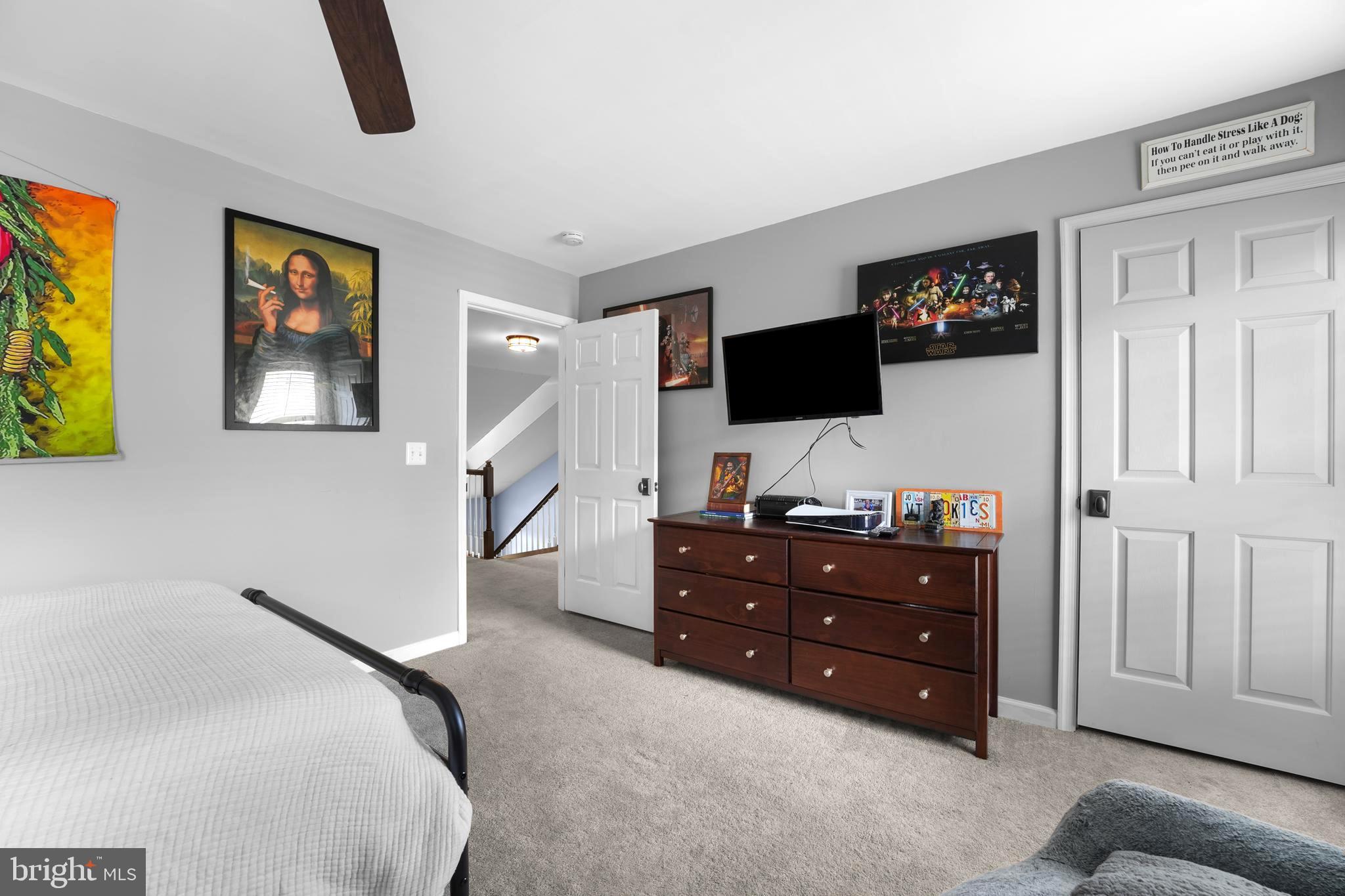 VILLAS AT THE RIDGES - Residential