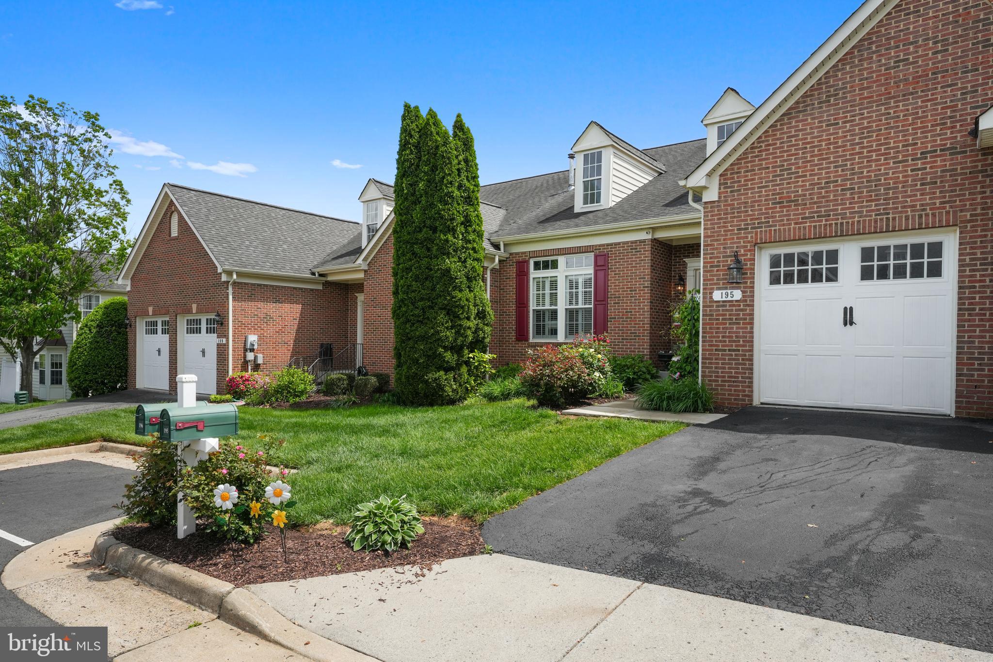 VILLAS AT THE RIDGES - Residential