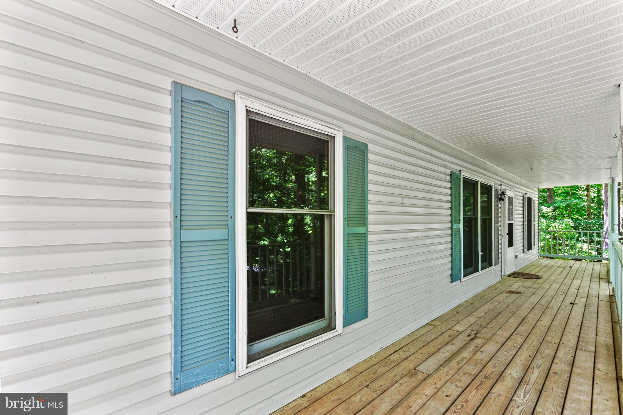 PRESIDENTIAL LAKES - Residential