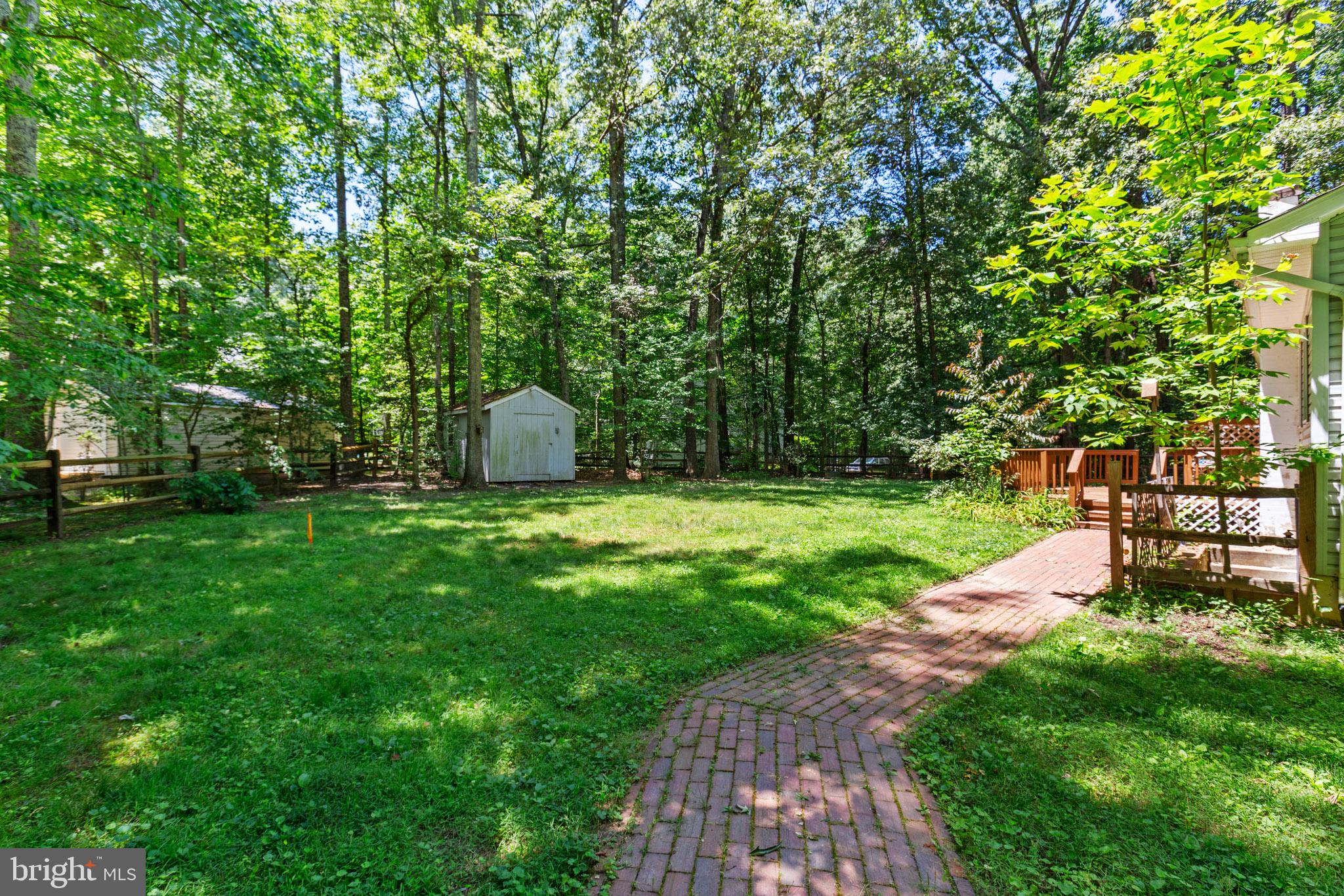PRESIDENTIAL LAKES - Residential