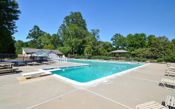 PRESIDENTIAL LAKES - Residential