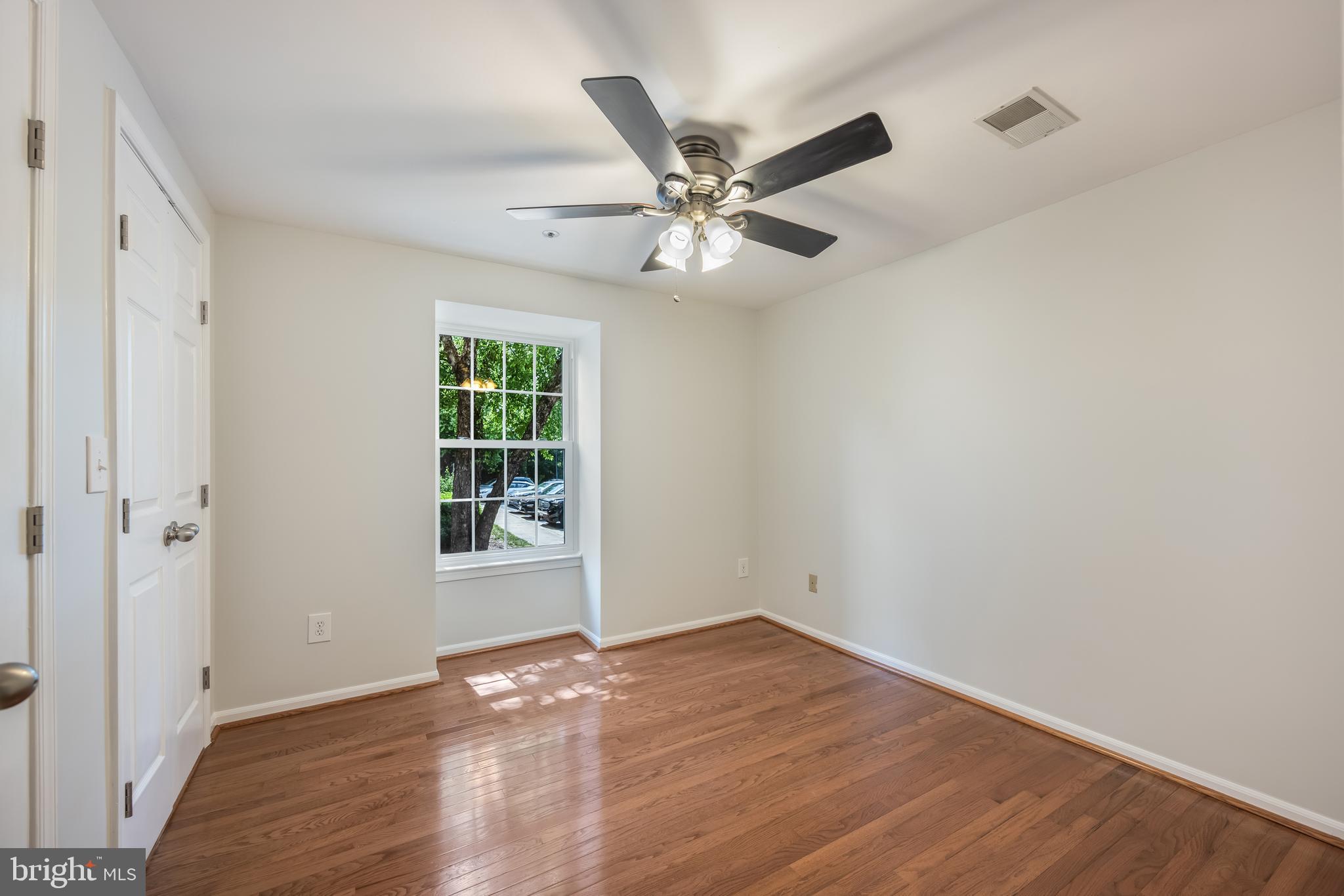 PRINCETON WOODS - Residential