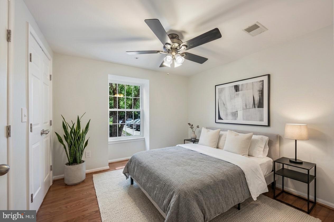 PRINCETON WOODS - Residential