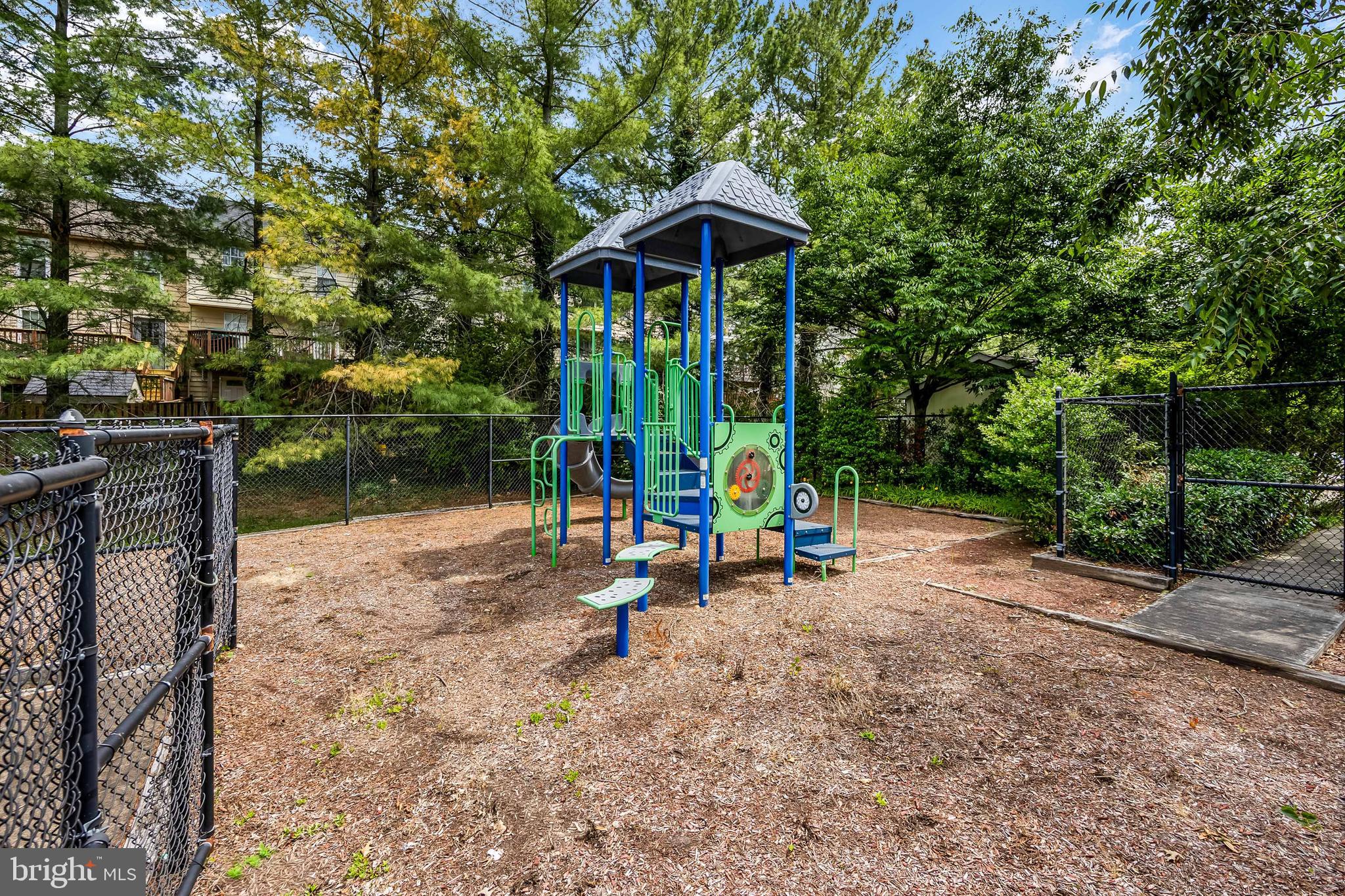 PRINCETON WOODS - Residential