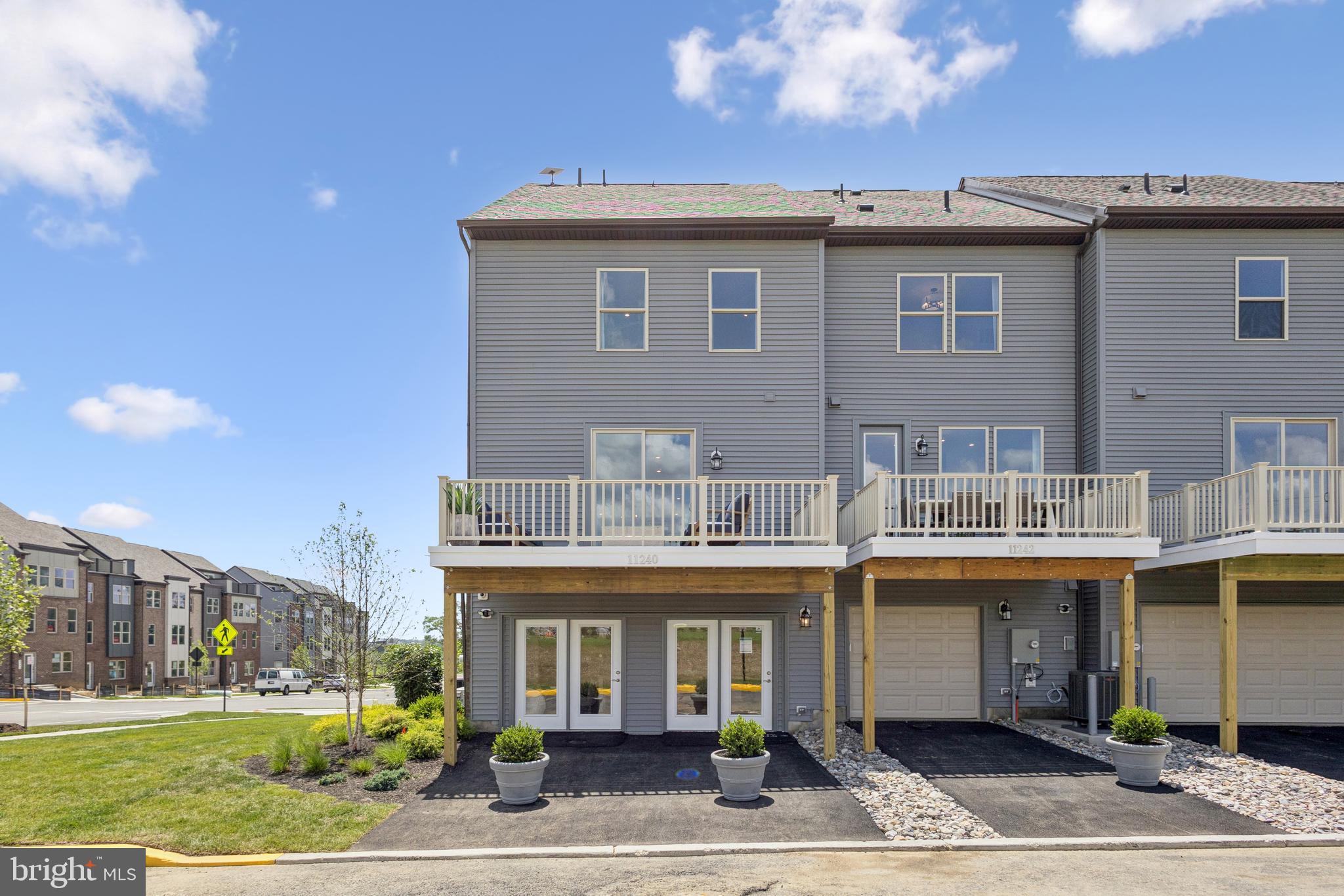 INNOVATION TOWN CENTER - Residential