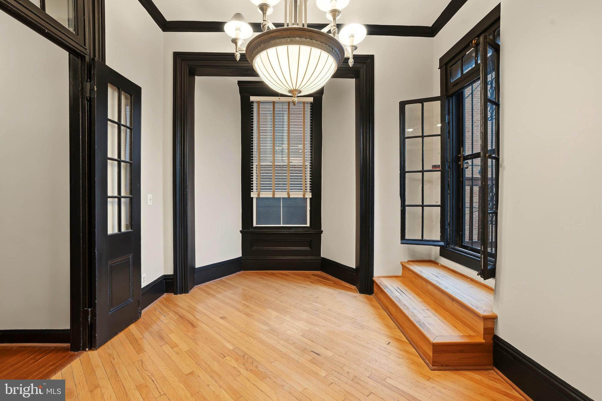 MOUNT VERNON - Residential