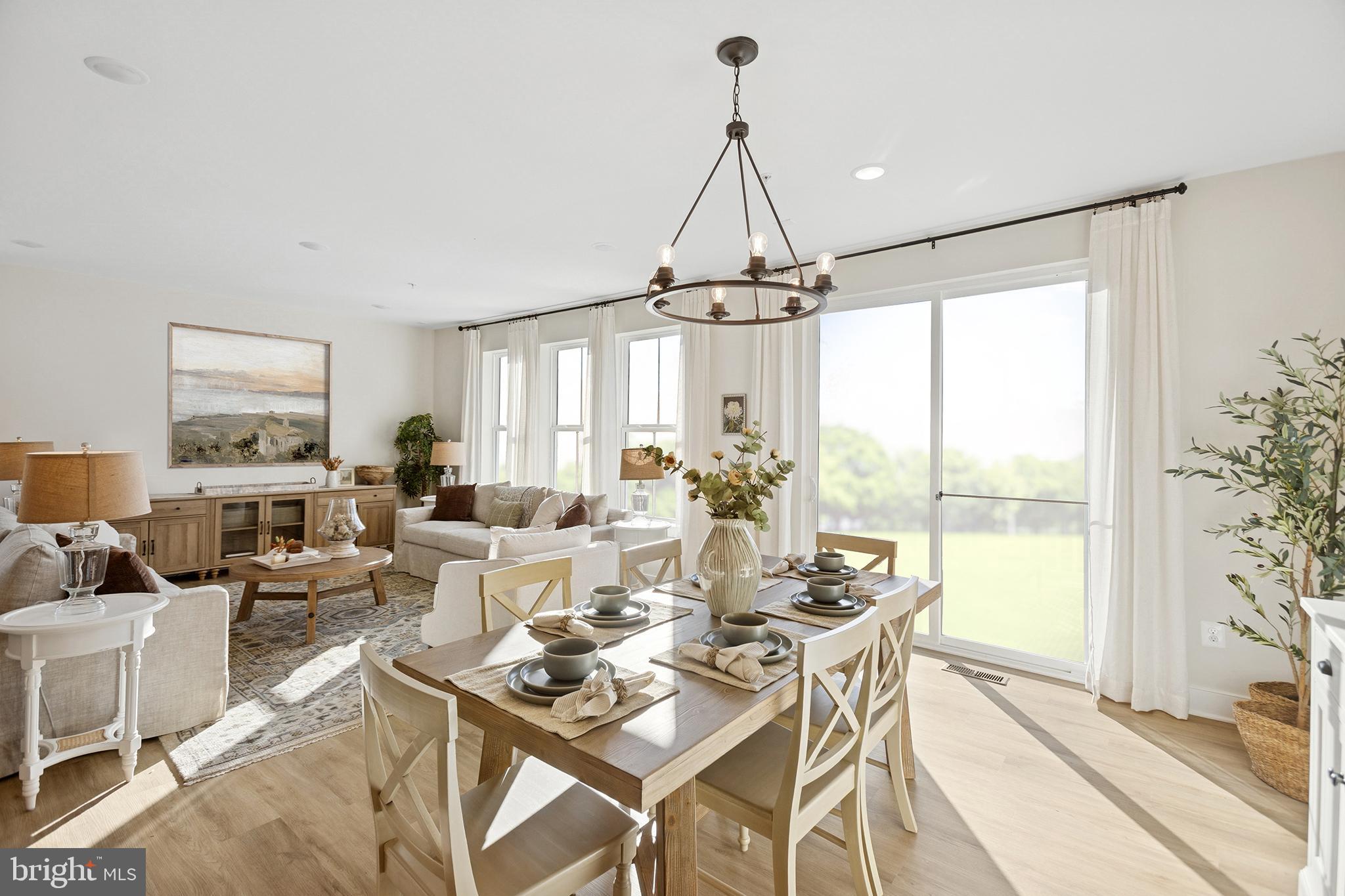 MAGNOLIA HILL - Residential
