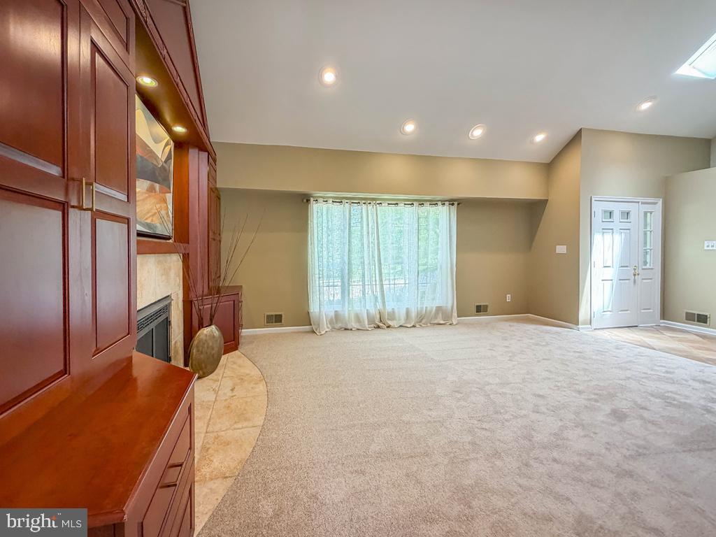 BLUE BELL WOODS - Residential
