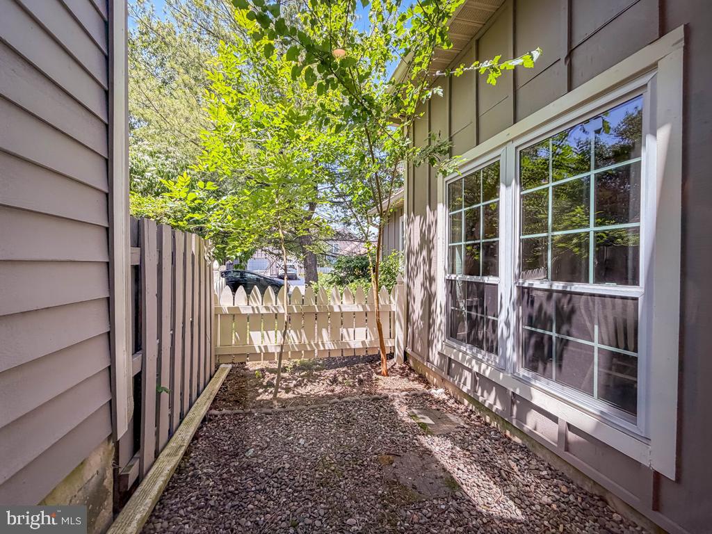 BLUE BELL WOODS - Residential