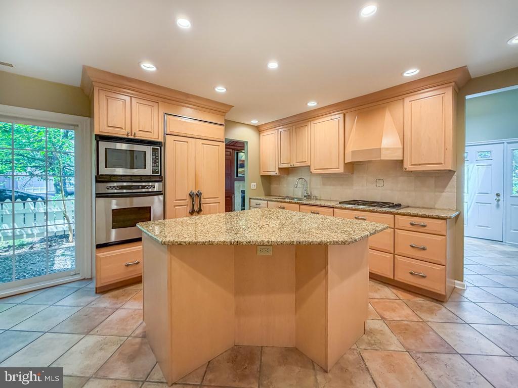 BLUE BELL WOODS - Residential