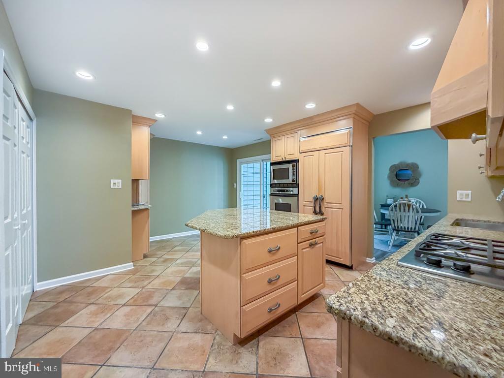 BLUE BELL WOODS - Residential