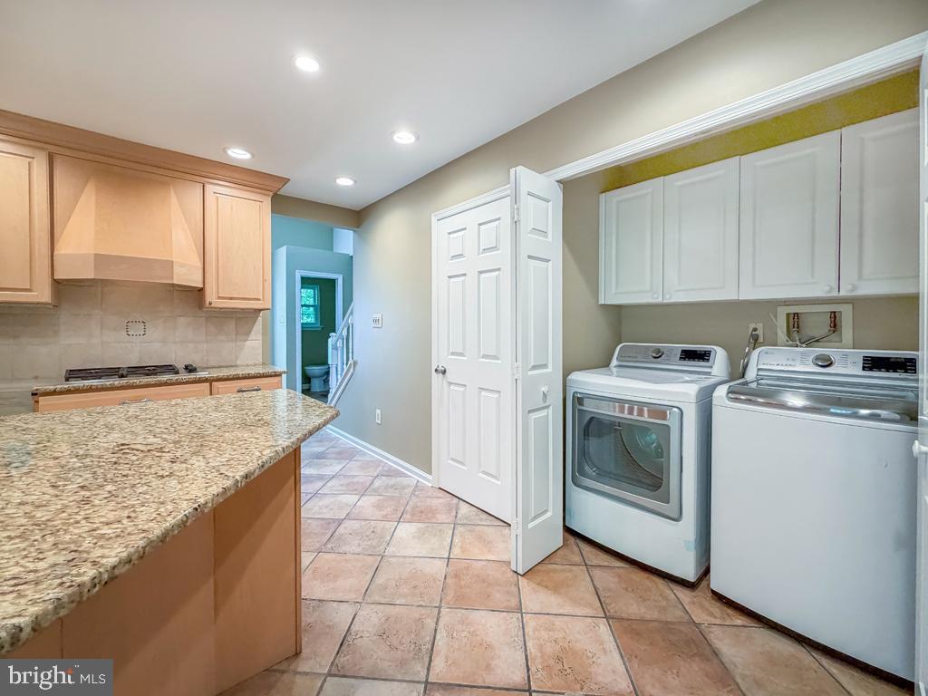 BLUE BELL WOODS - Residential
