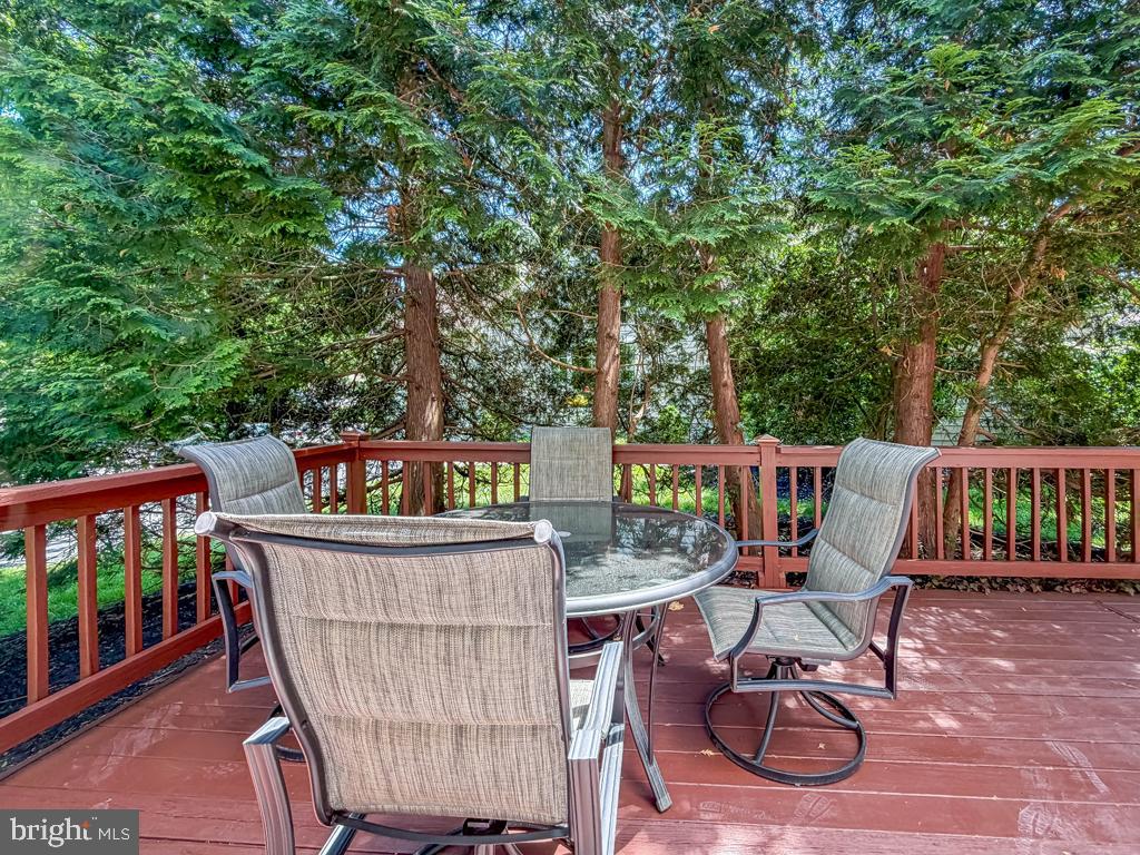 BLUE BELL WOODS - Residential