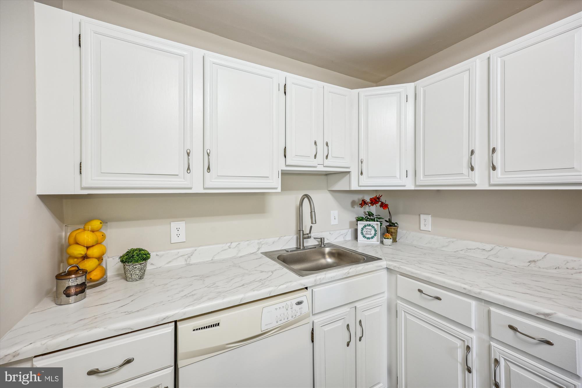 DIAMOND FARM - Residential