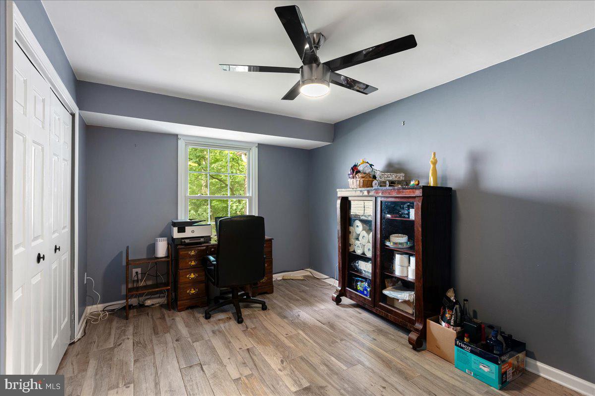 LONGWOOD KNOLLS - Residential