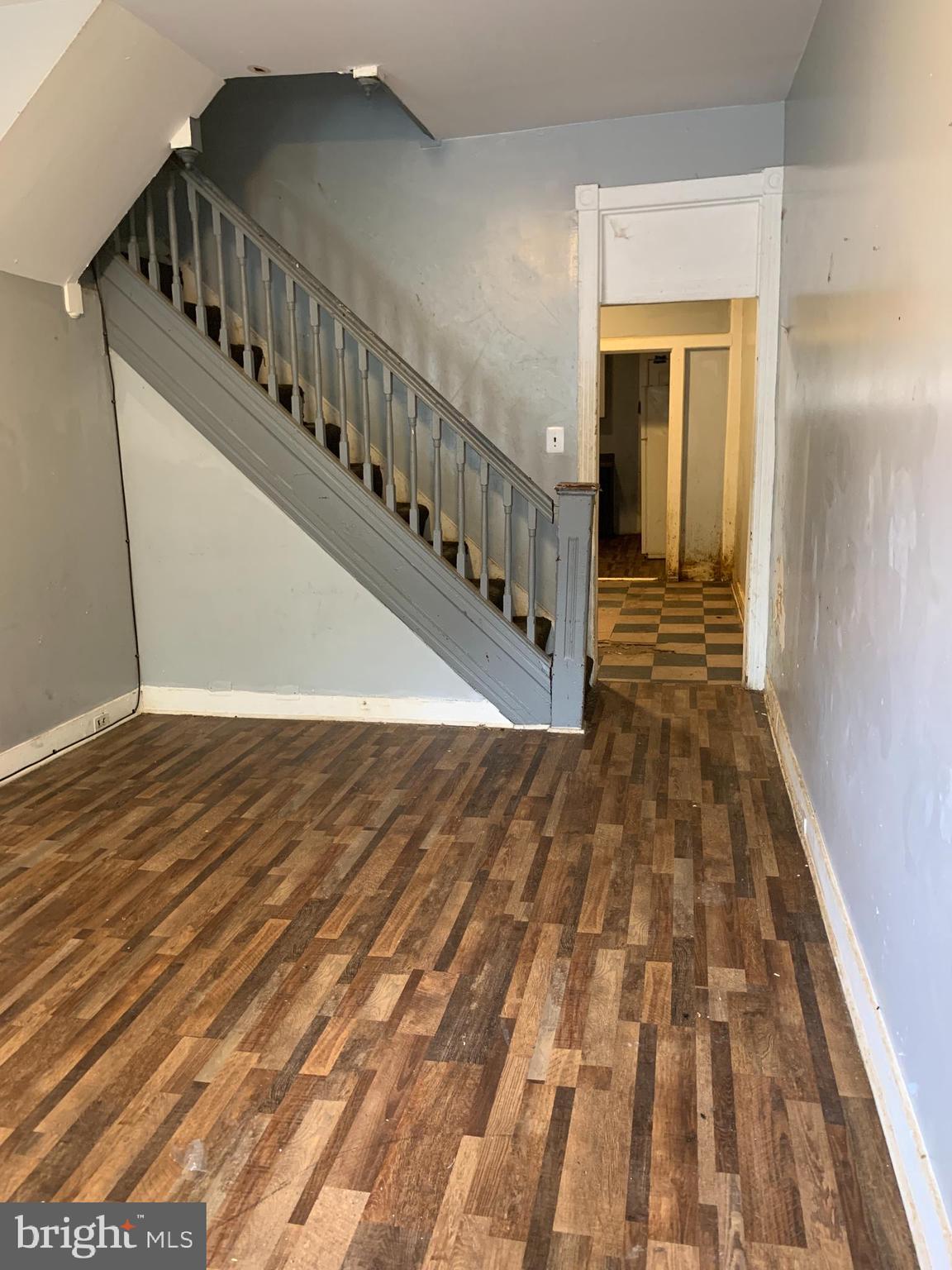 BROADWAY EAST - Residential
