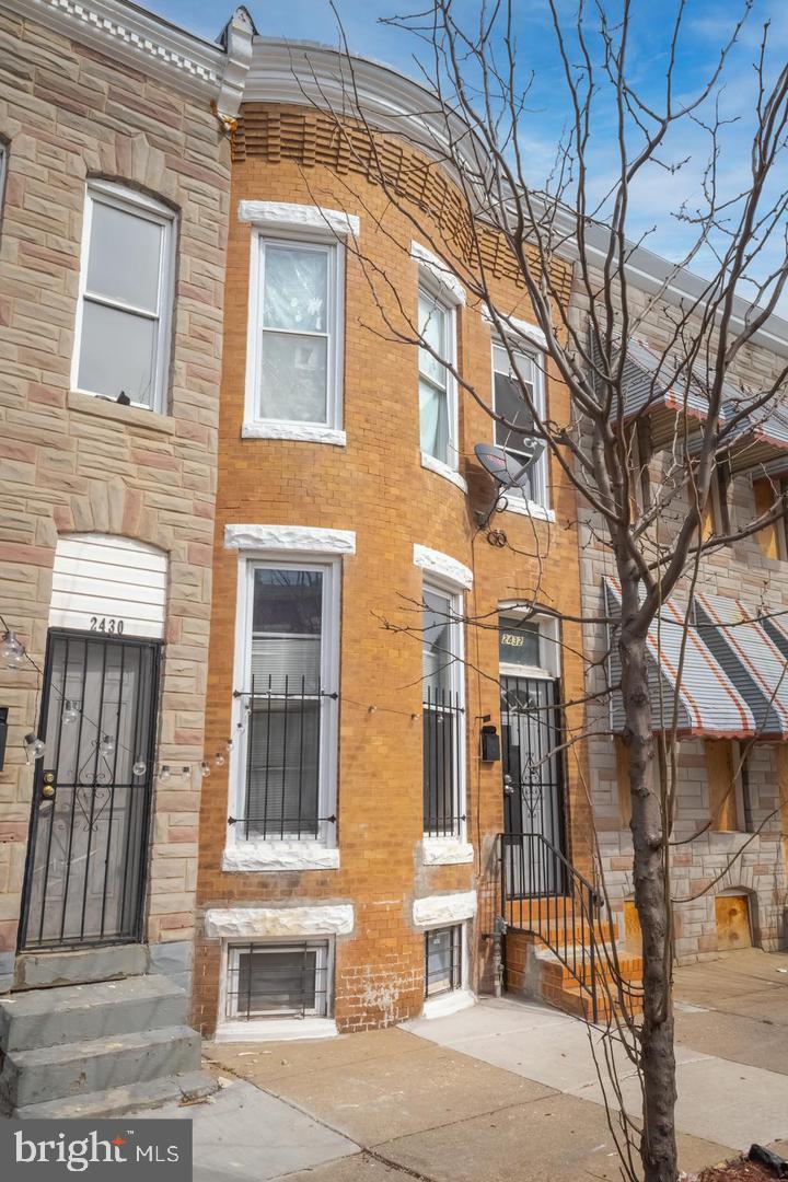 BROADWAY EAST - Residential