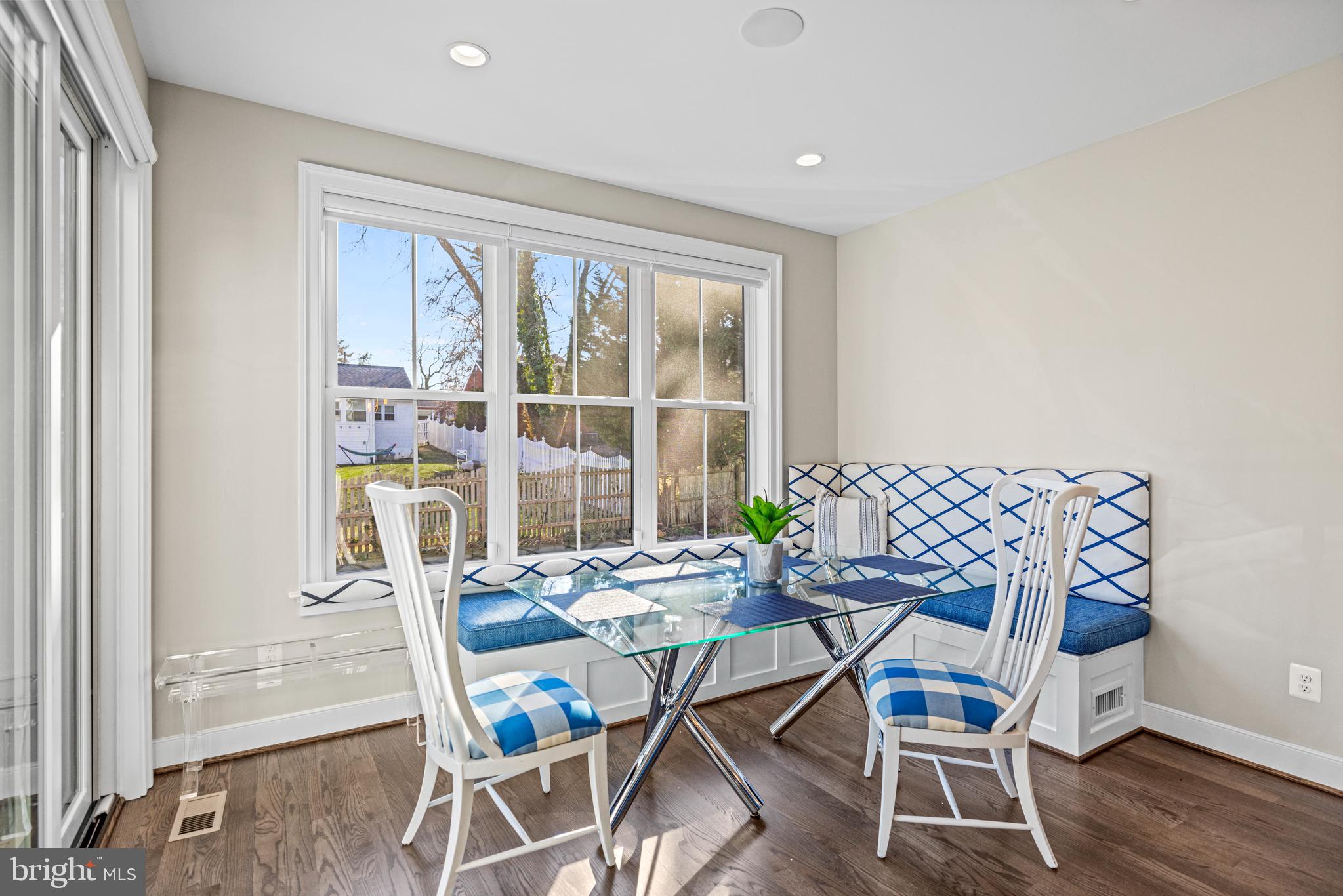LONE OAK - Residential