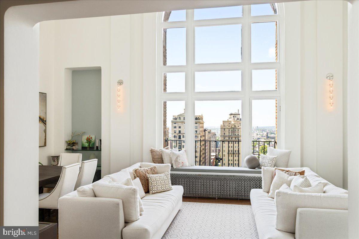 RITTENHOUSE SQUARE - Residential