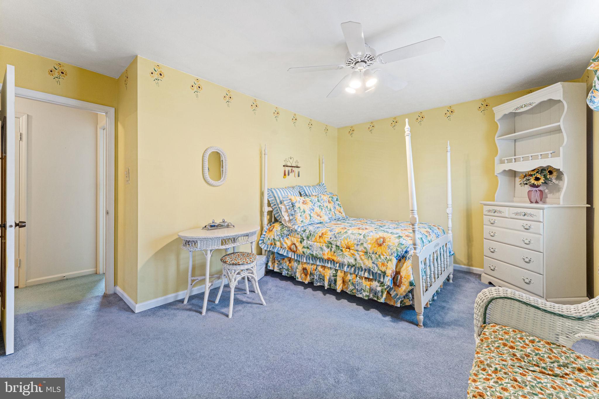MINNIEVILLE MANOR - Residential