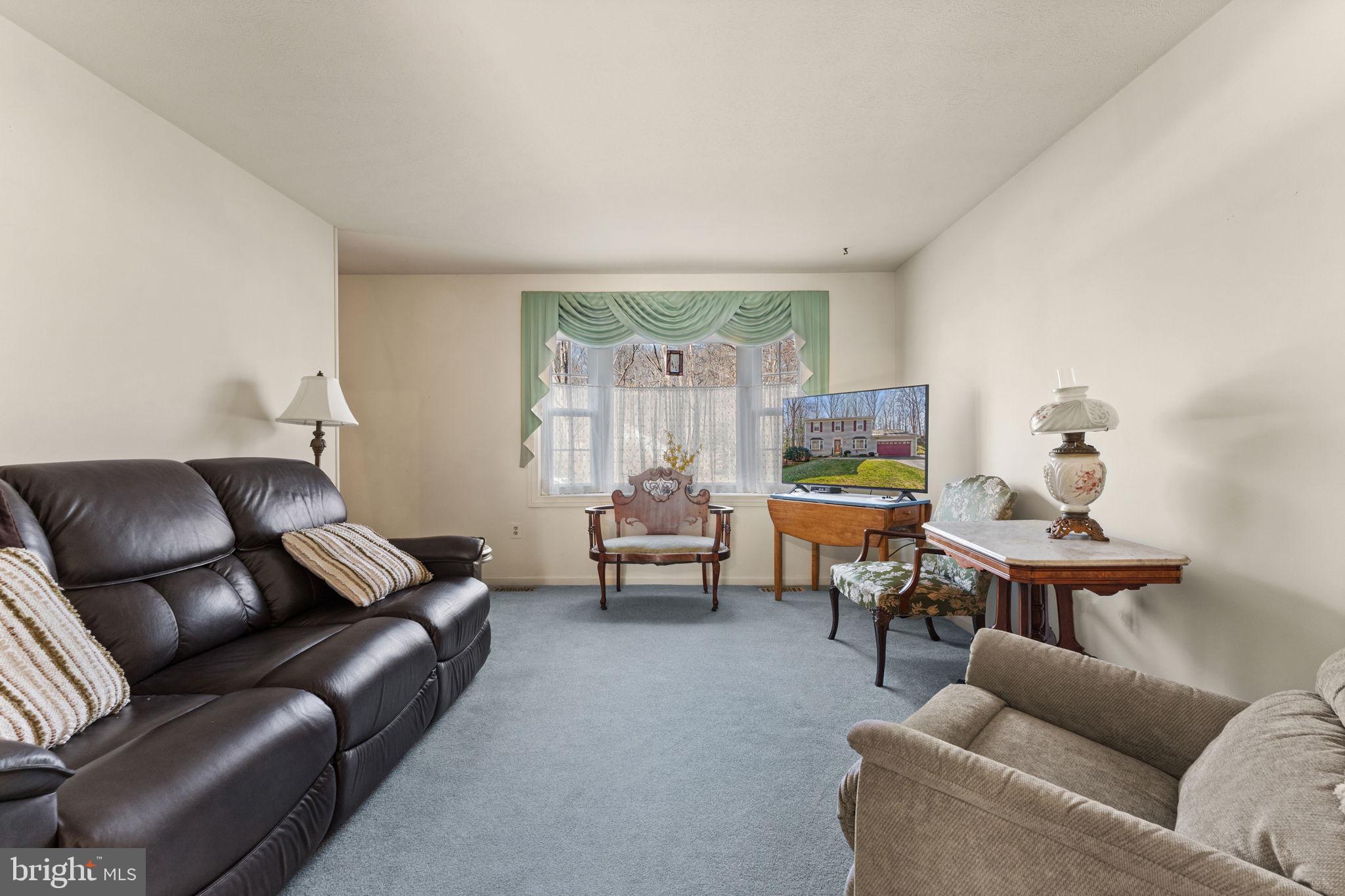 MINNIEVILLE MANOR - Residential