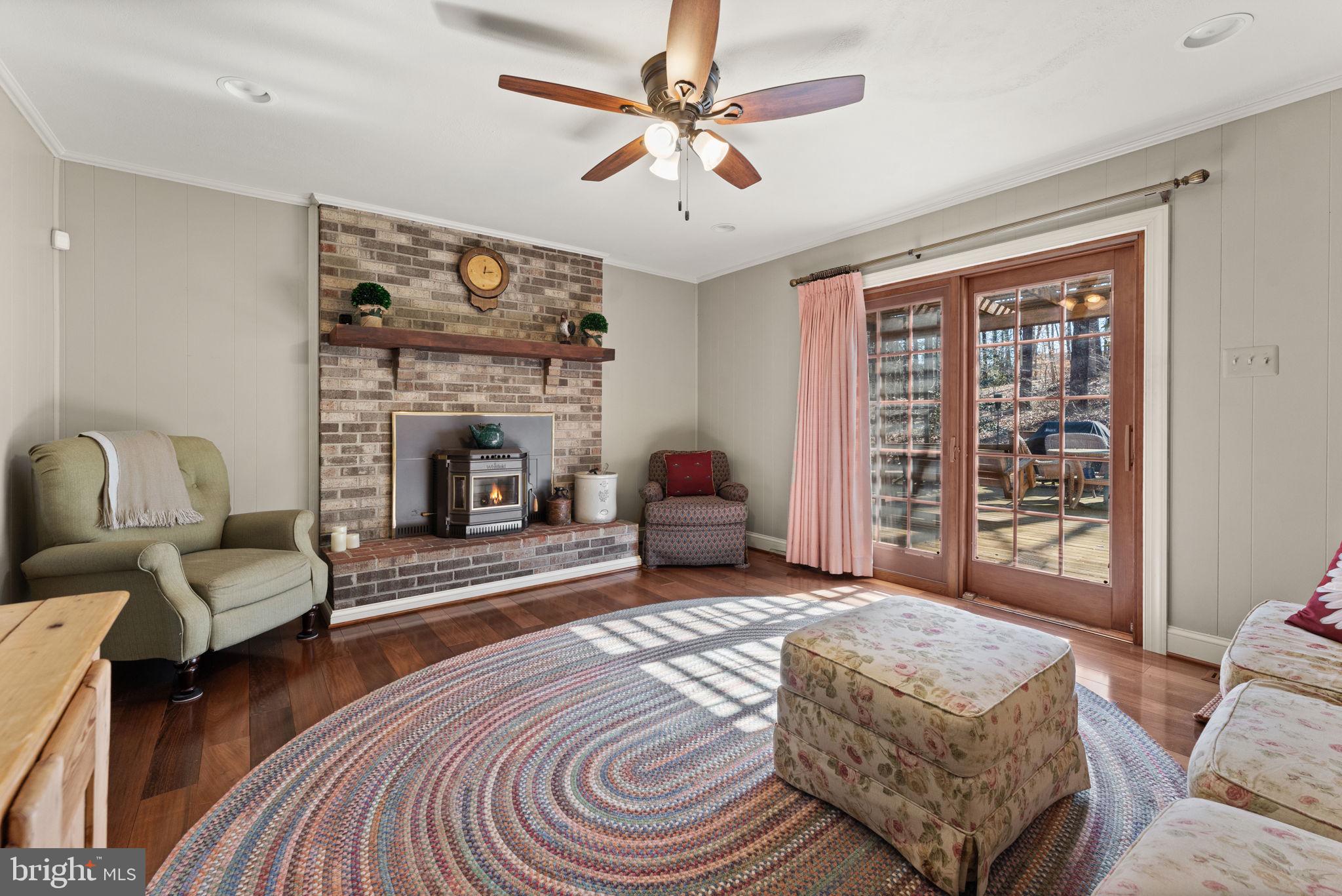 MINNIEVILLE MANOR - Residential