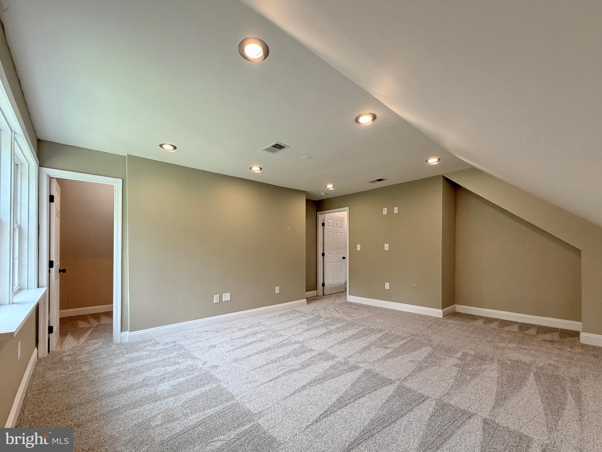 WAVERLY POINT SUB - Residential