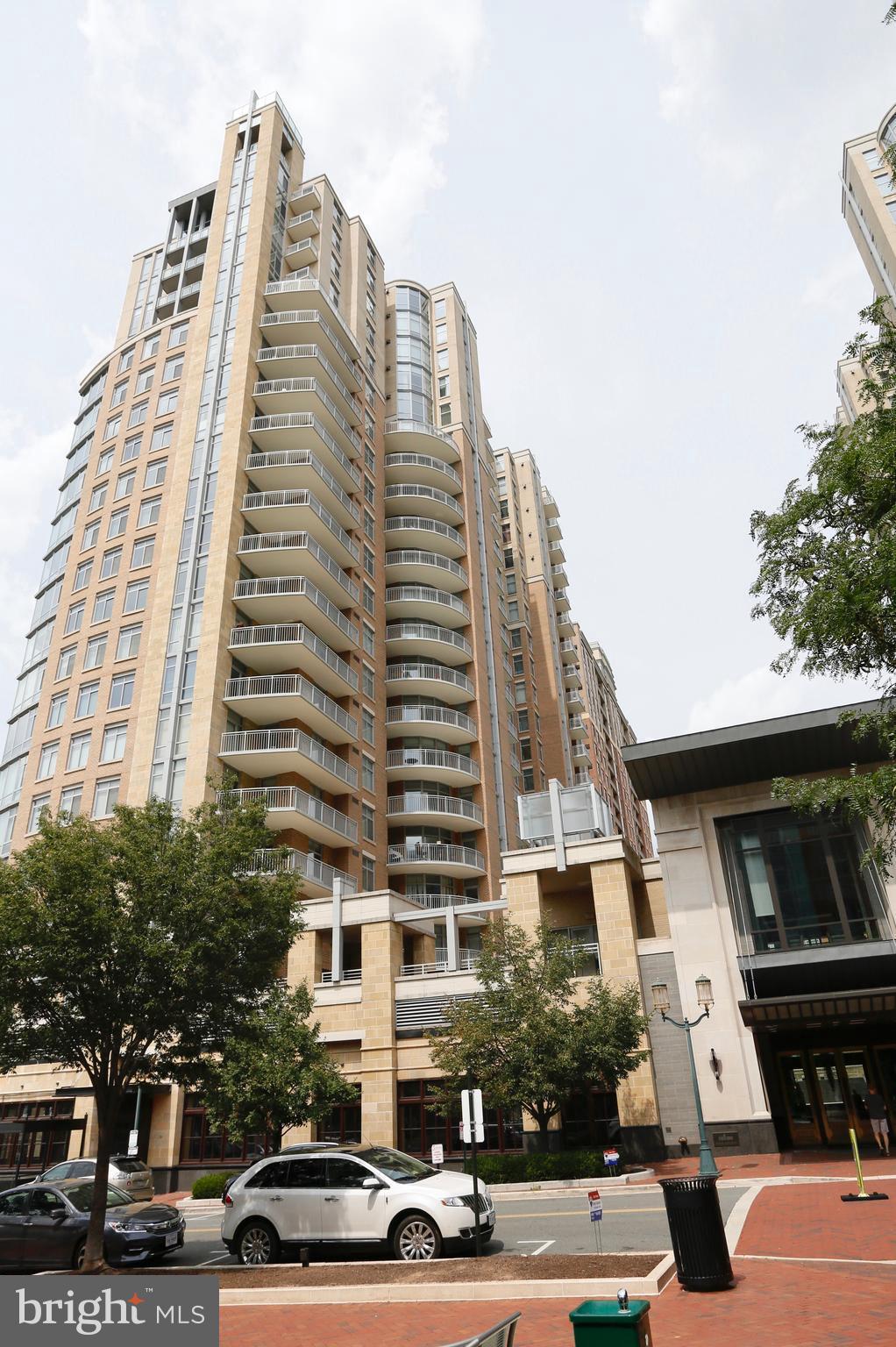 Unheard of price, drastically slashed, for largest unit in Midtown! Over-the-top remodel to which nothing in this complex compares. A truly stunning property! No expense spared here, Remodeling costs alone approach current asking price. Redone KT, BA's, floors, extensive furniture-grade built-ins throughout, Commercial-type HVAC system w/per-room controls. 2 extra storage rooms. And what a view!